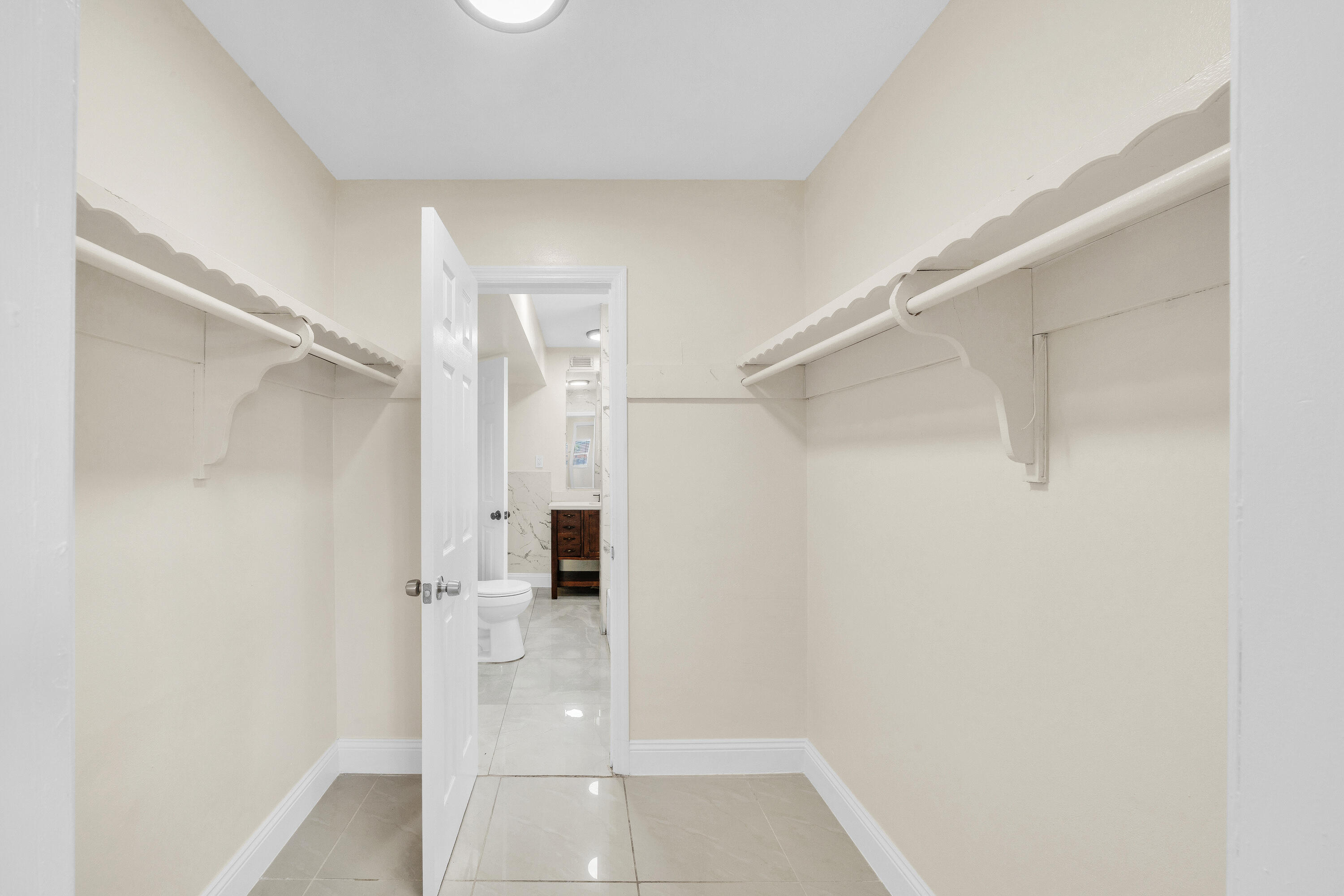4921 NW 39TH, Lauderdale Lakes FL 33319