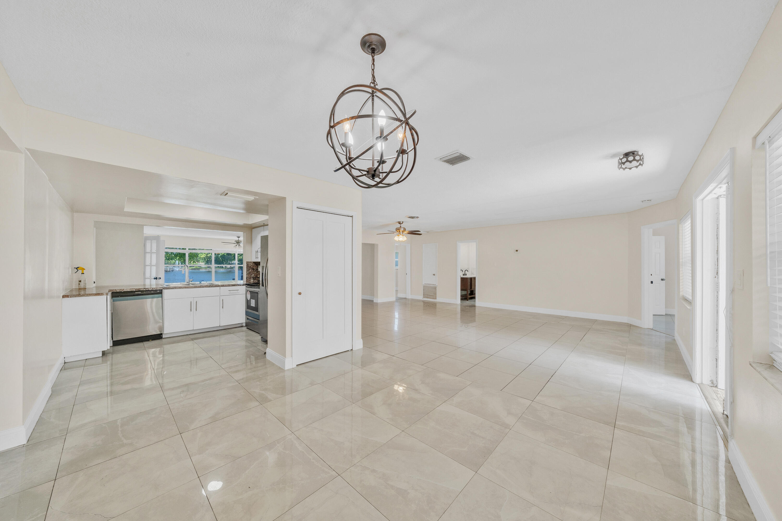 4921 NW 39TH, Lauderdale Lakes FL 33319