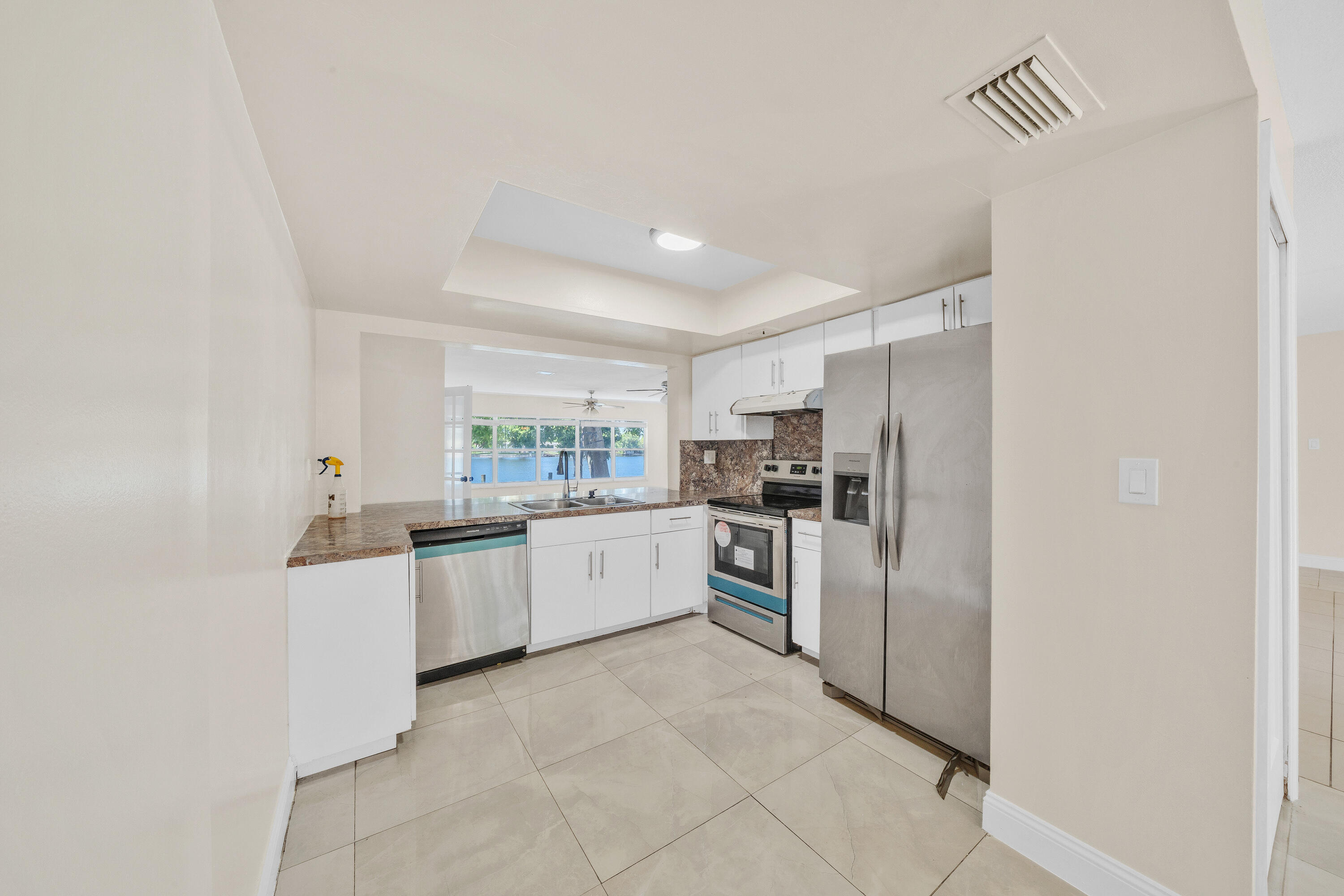 4921 NW 39TH, Lauderdale Lakes FL 33319