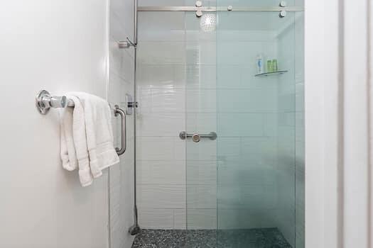 415 Pine Tree #16, Atlantis FL 33462