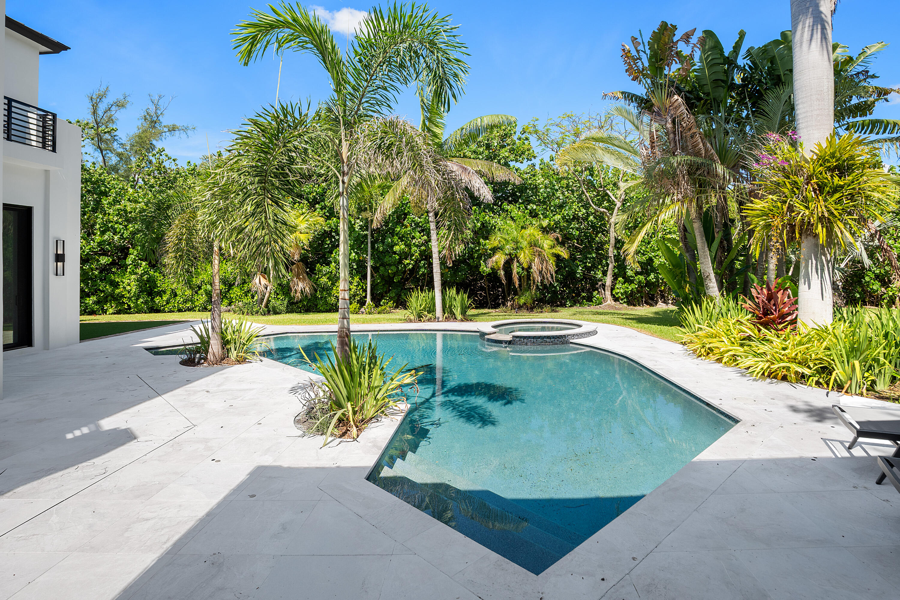23 COCONUT, Ocean Ridge FL 33435