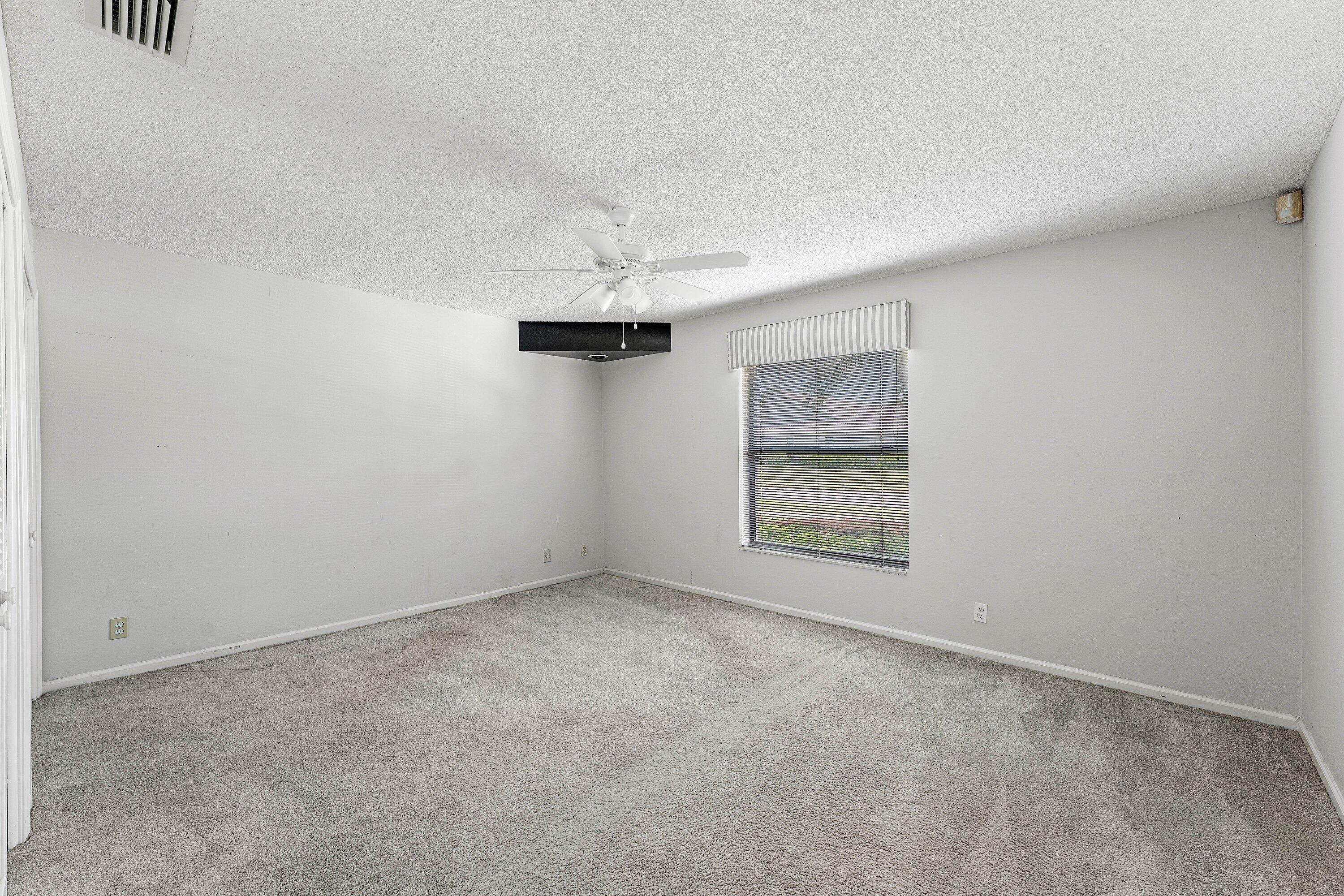 10775 Boca Woods, Boca Raton FL 33428