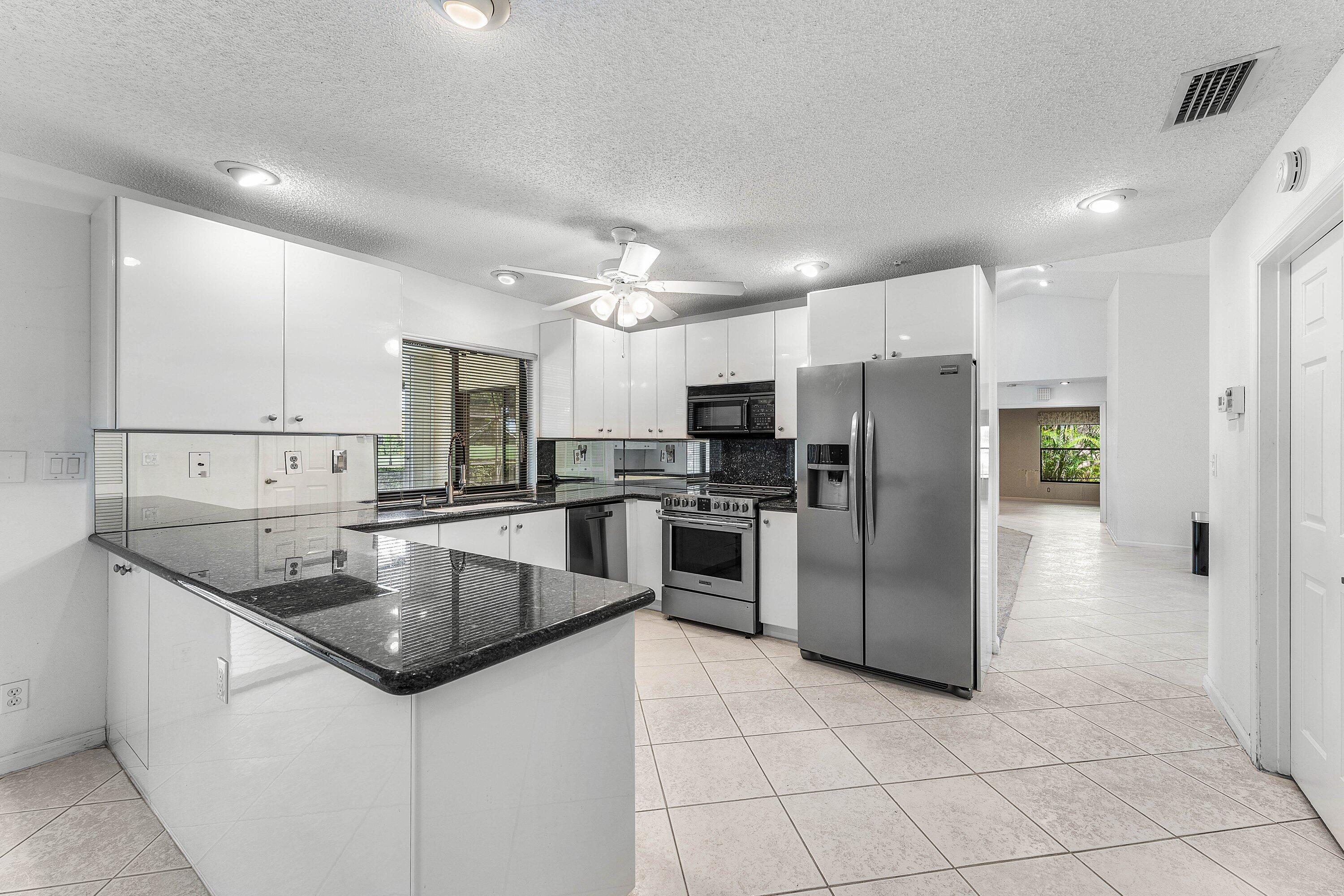 10775 Boca Woods, Boca Raton FL 33428