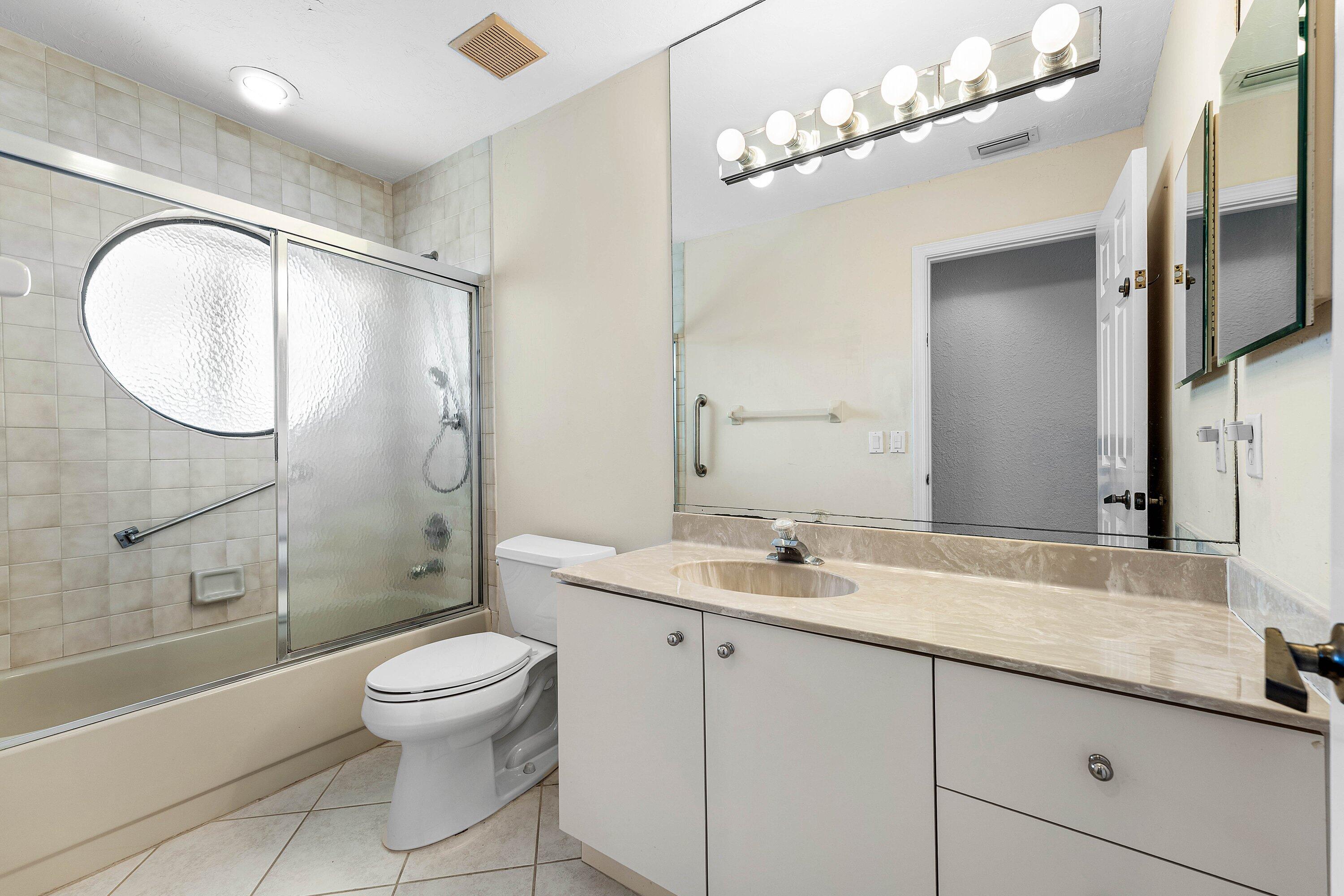 10775 Boca Woods, Boca Raton FL 33428