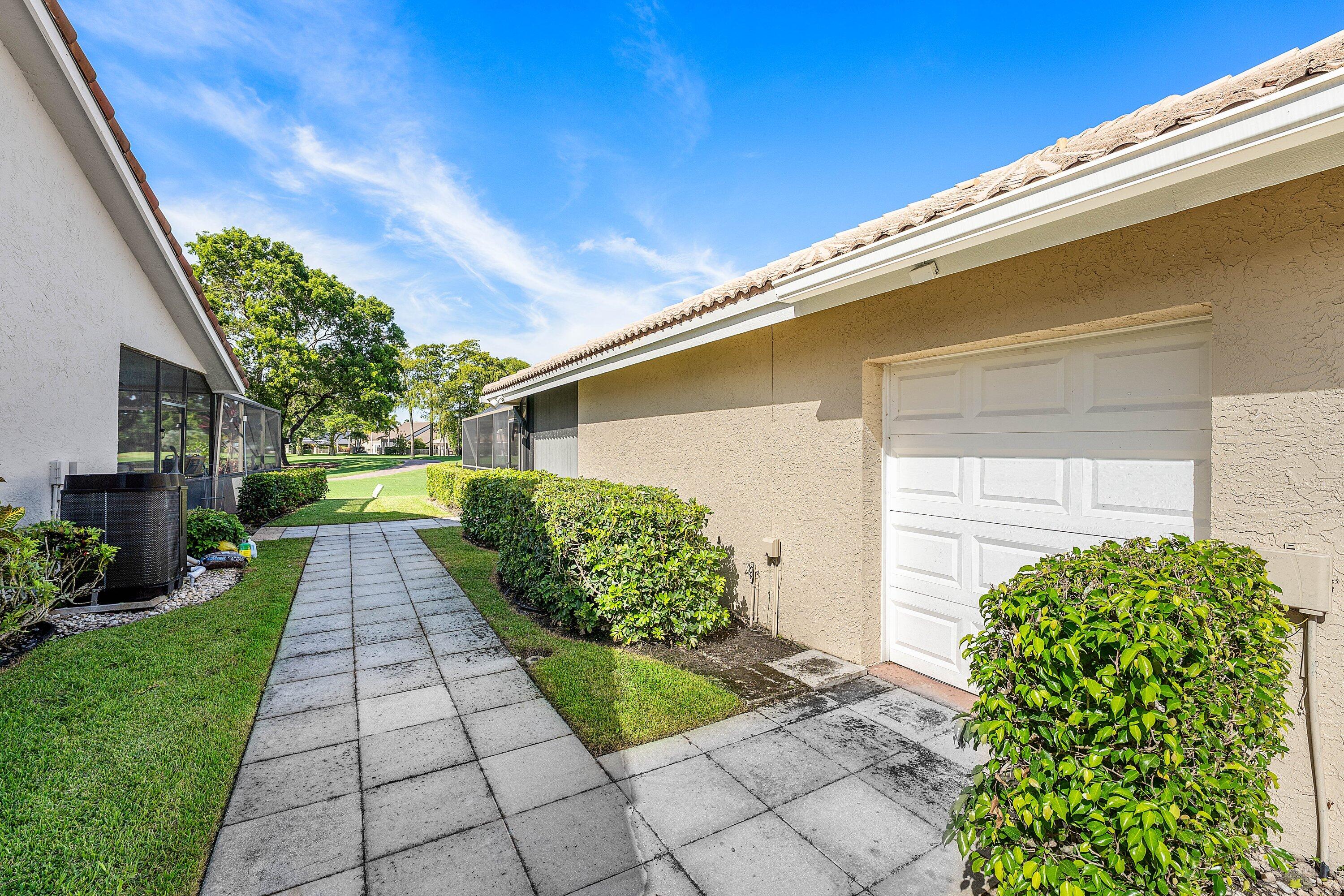 10775 Boca Woods, Boca Raton FL 33428