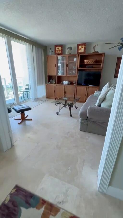 333 NE 21ST #814, Deerfield Beach FL 33441