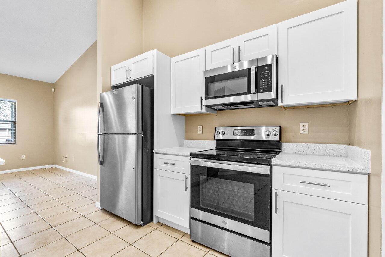 273 Ponce De Leon, Royal Palm Beach FL 33411