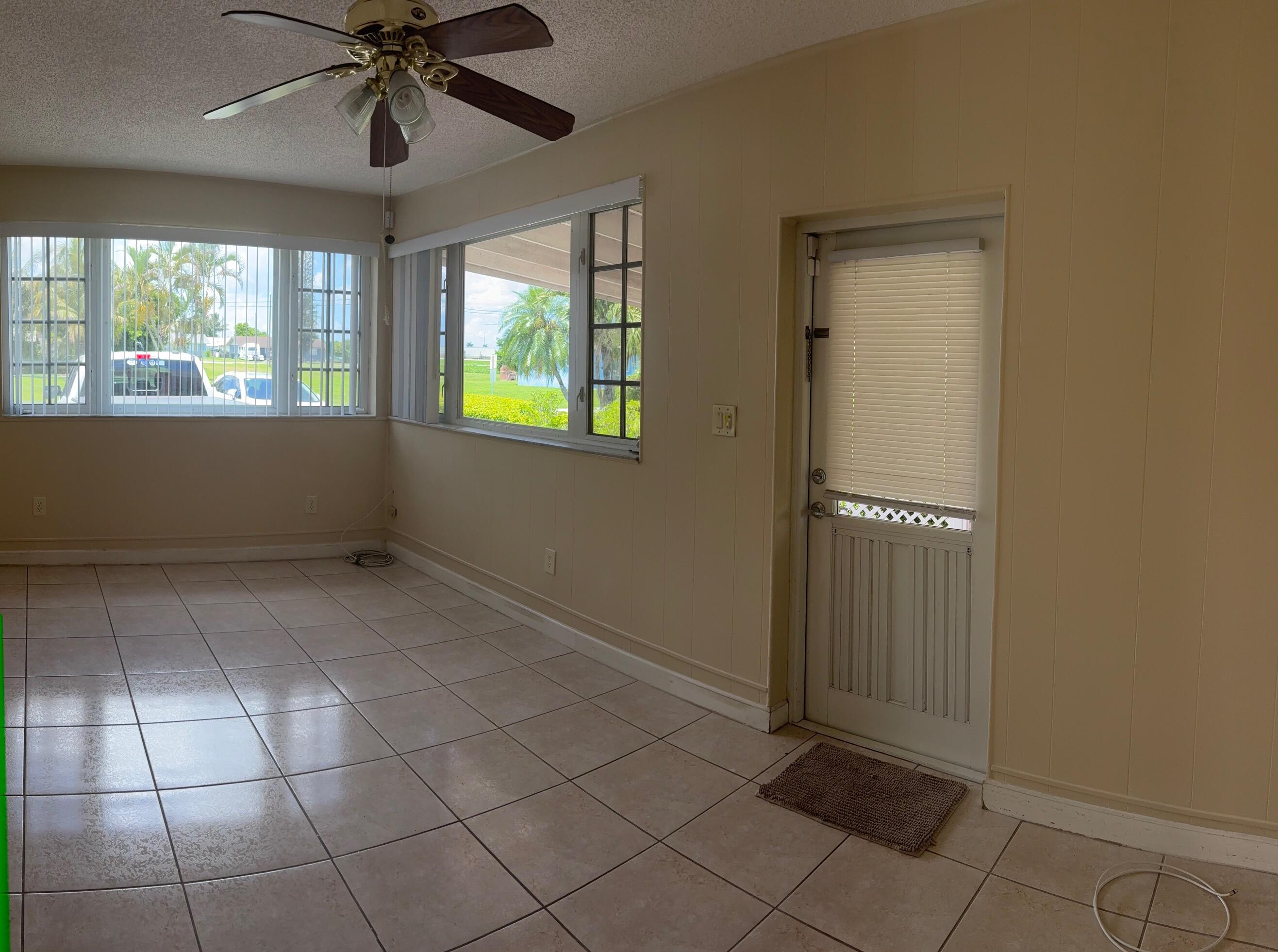 1117 NE 23RD, Belle Glade FL 33430