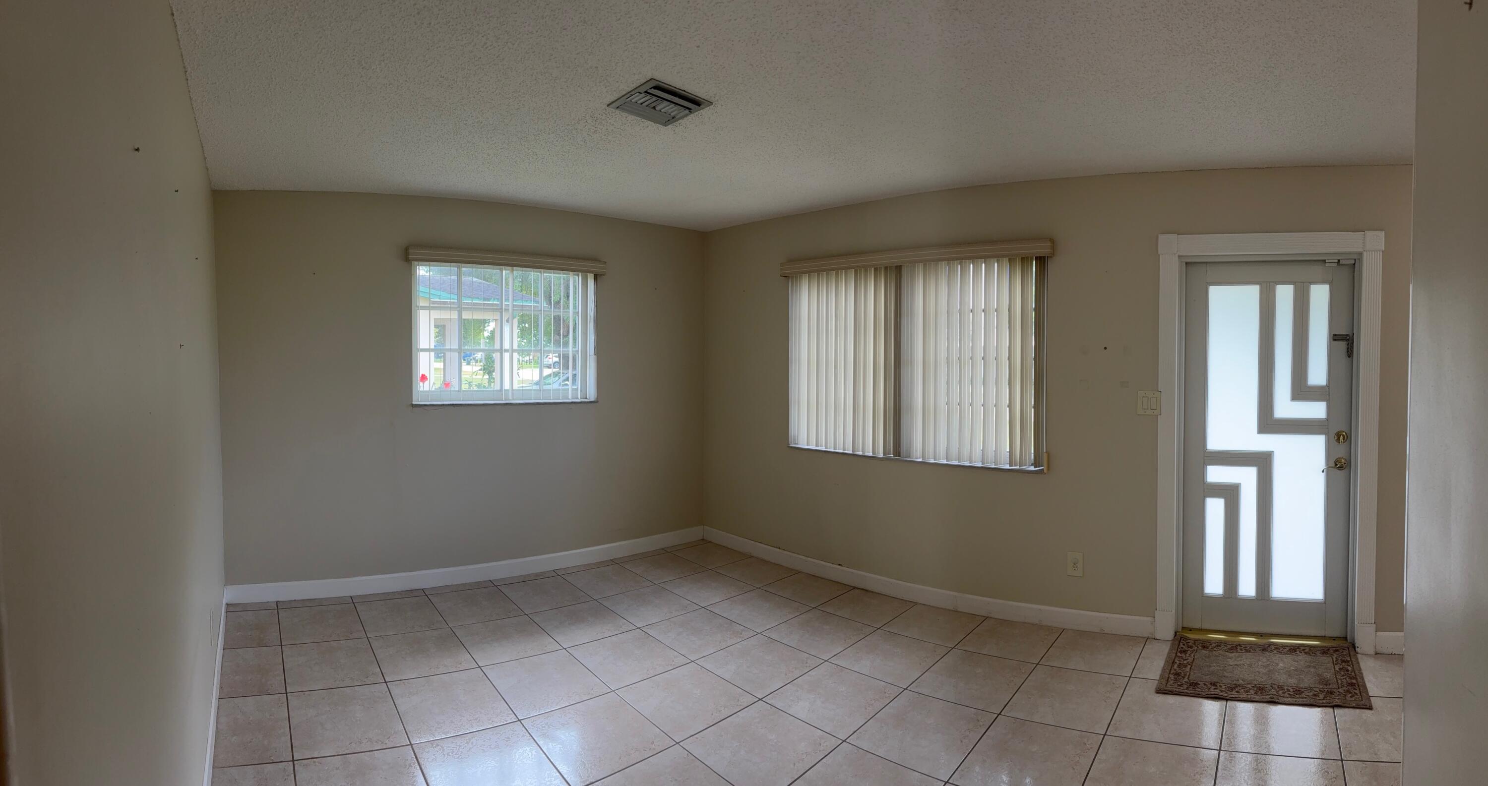 1117 NE 23RD, Belle Glade FL 33430