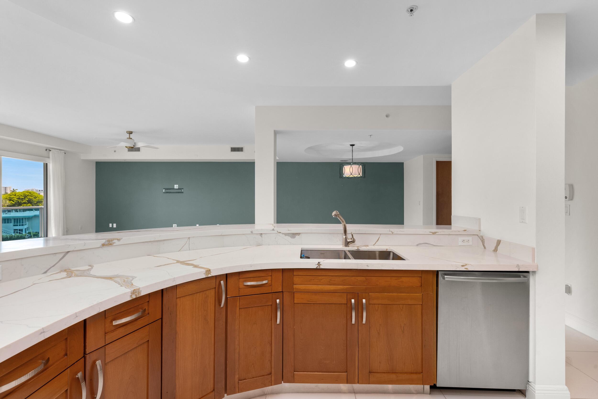 516 HENDRICKS #4A, Fort Lauderdale FL 33301