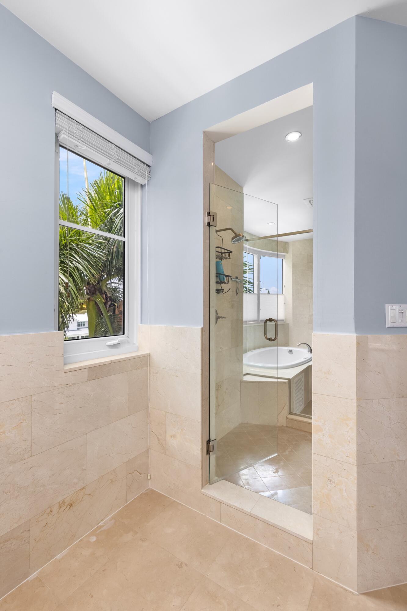 516 HENDRICKS #4A, Fort Lauderdale FL 33301