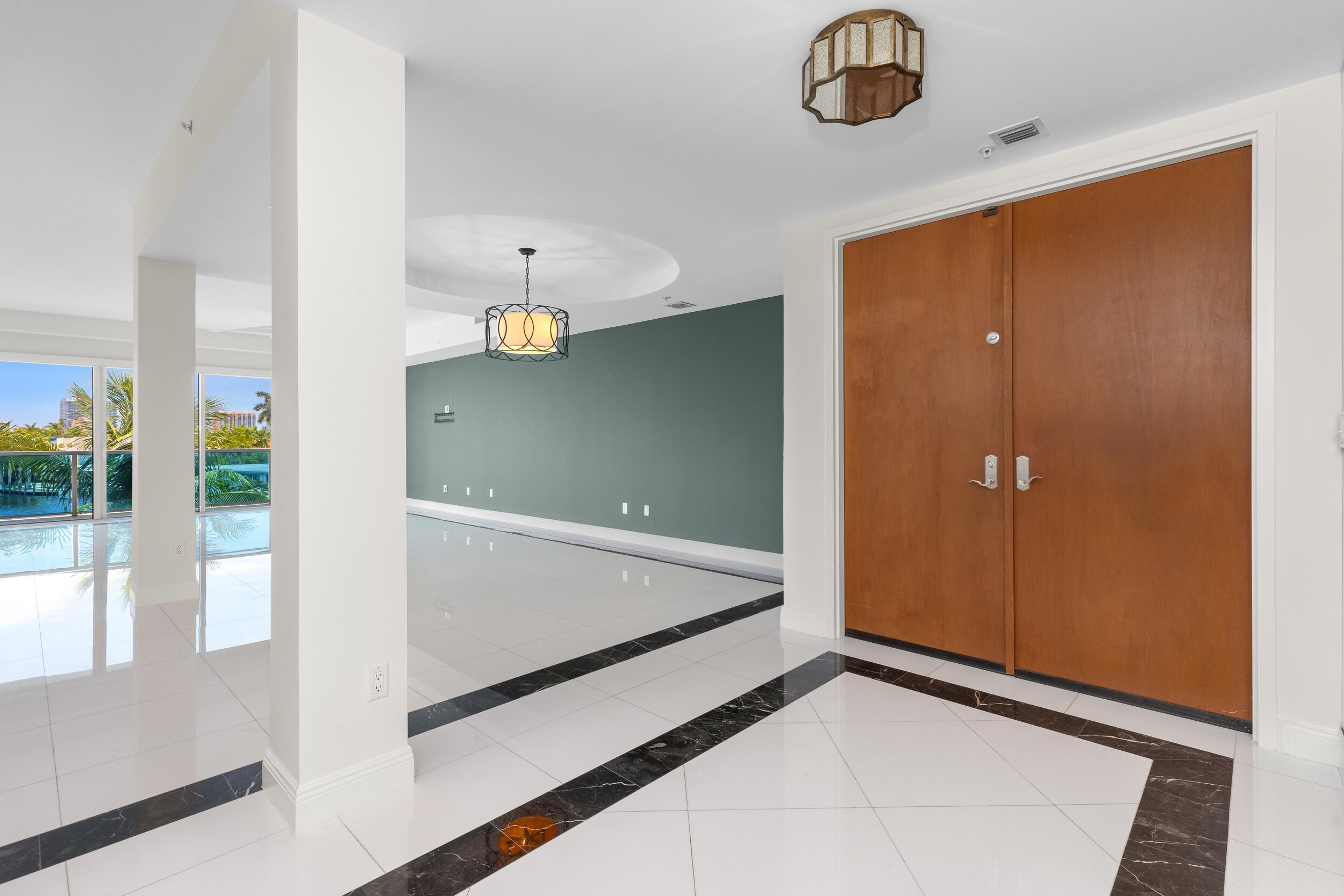 516 HENDRICKS #4A, Fort Lauderdale FL 33301