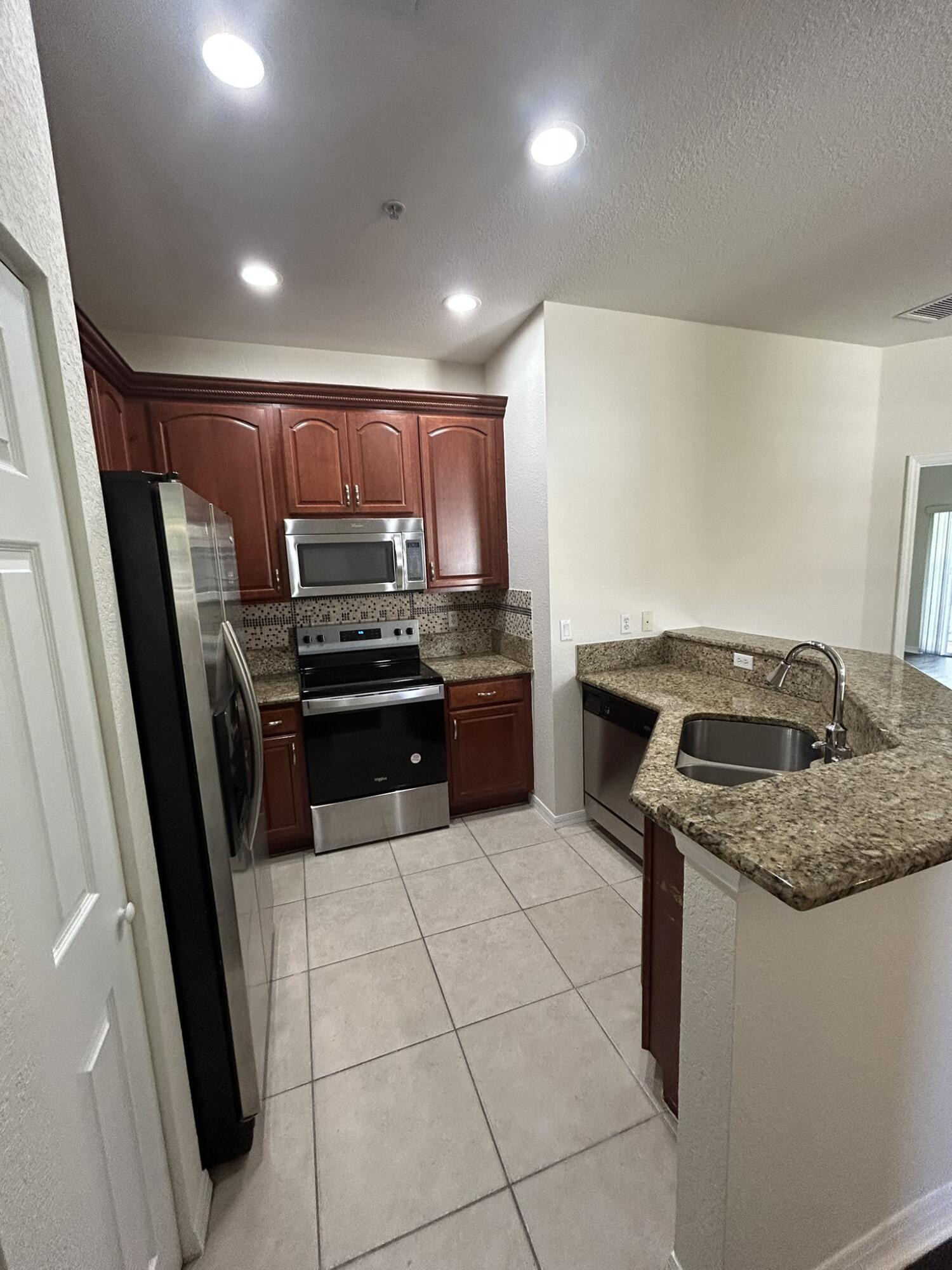 9080 Preston #17204, Tamarac FL 33321