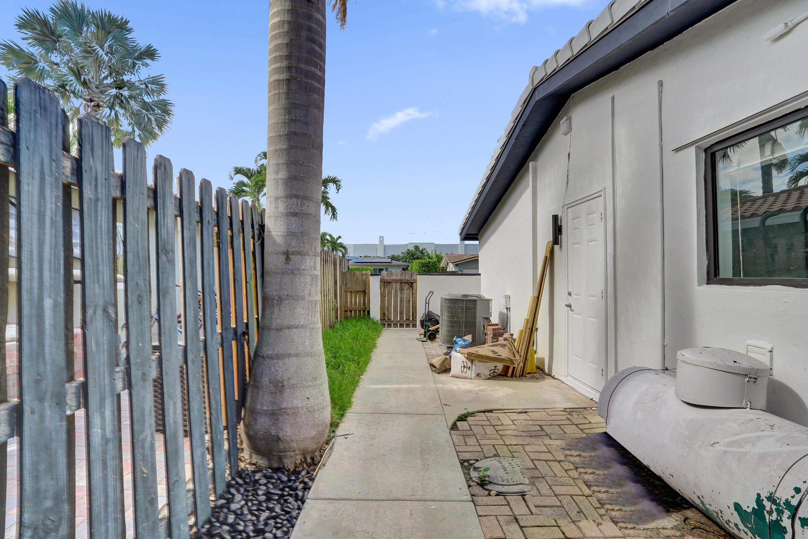 1250 SW 4TH, Boca Raton FL 33486
