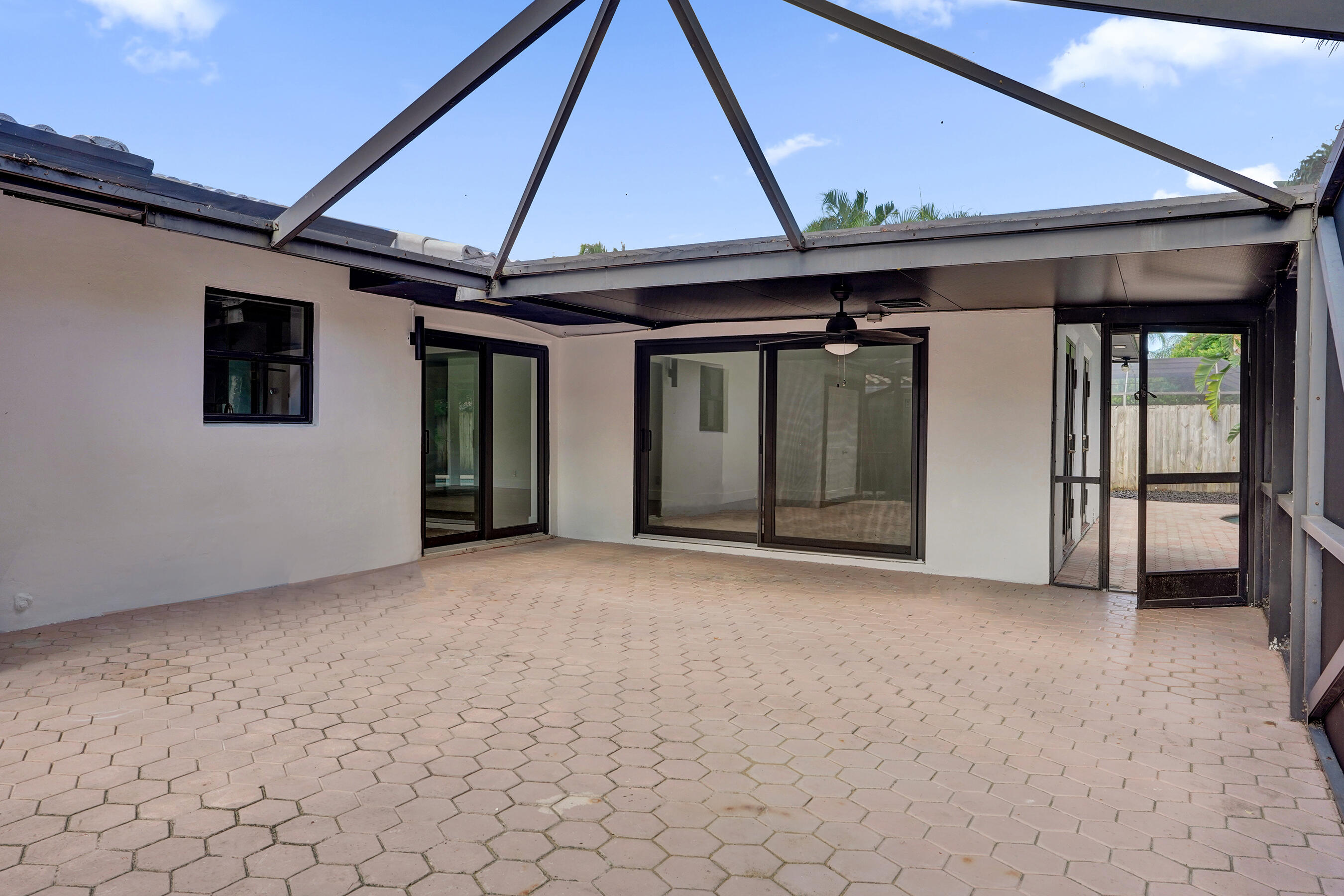 1250 SW 4TH, Boca Raton FL 33486
