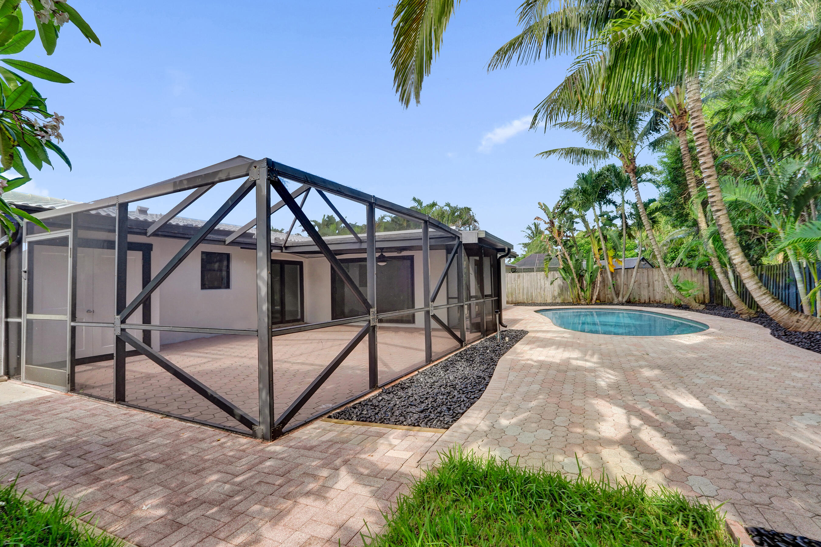 1250 SW 4TH, Boca Raton FL 33486