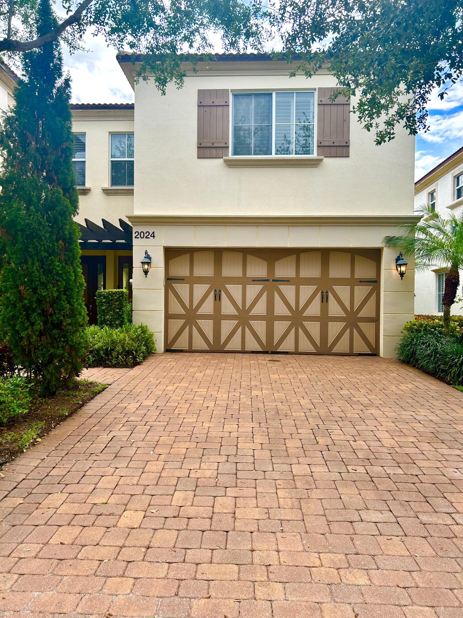 2024 FOXTAIL VIEW, West Palm Beach FL 33411