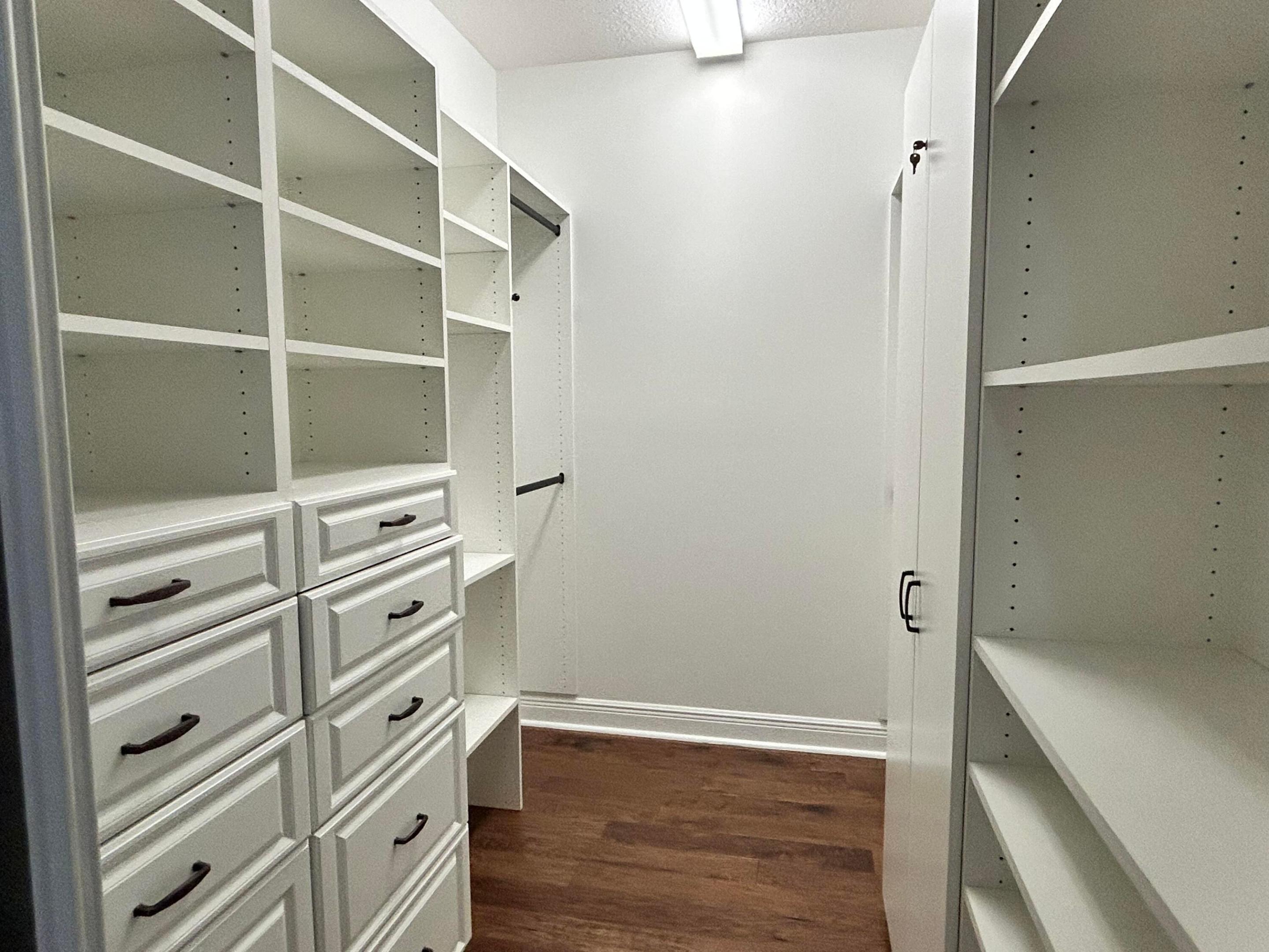 2024 FOXTAIL VIEW, West Palm Beach FL 33411