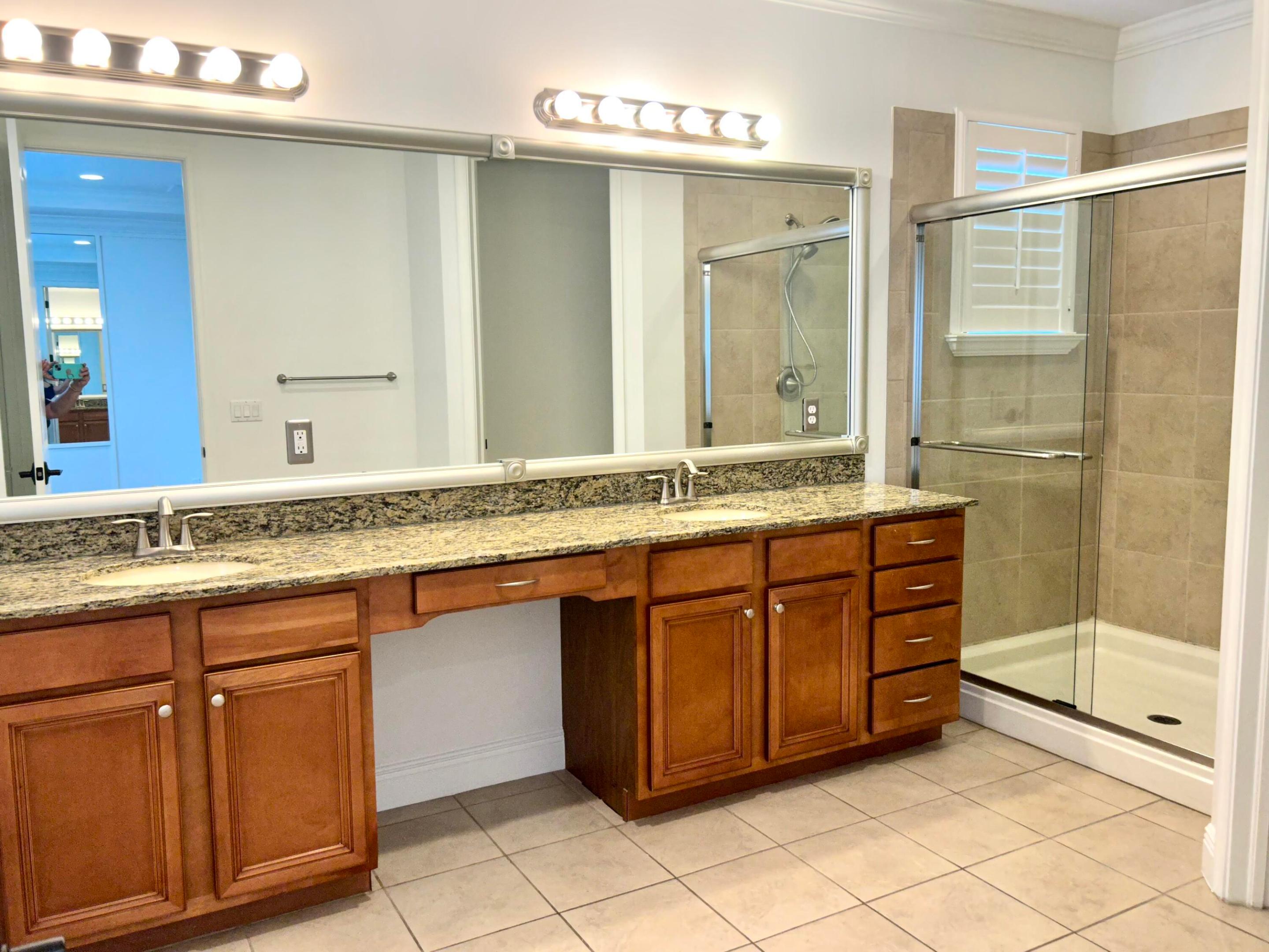 2024 FOXTAIL VIEW, West Palm Beach FL 33411