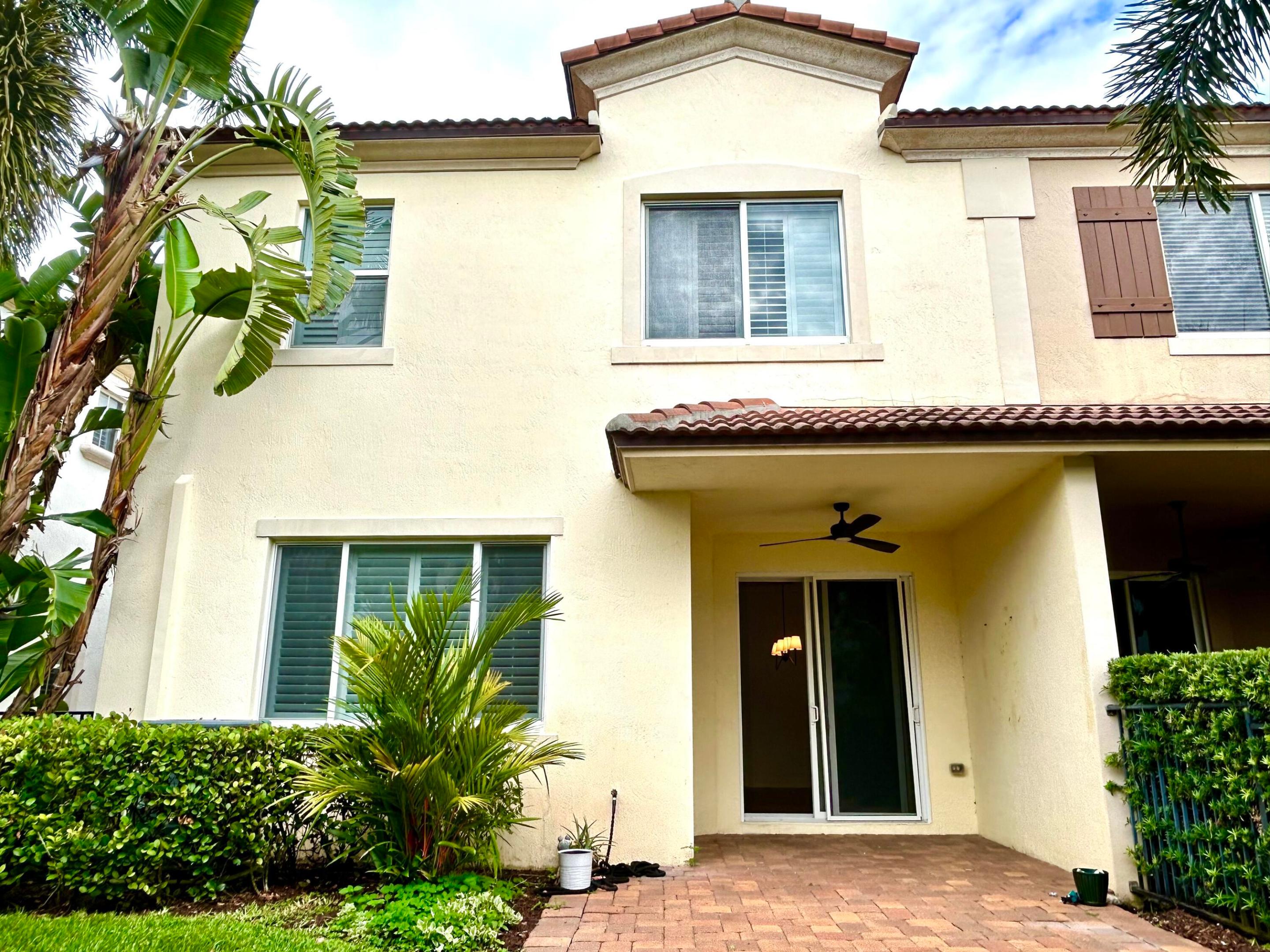 2024 FOXTAIL VIEW, West Palm Beach FL 33411