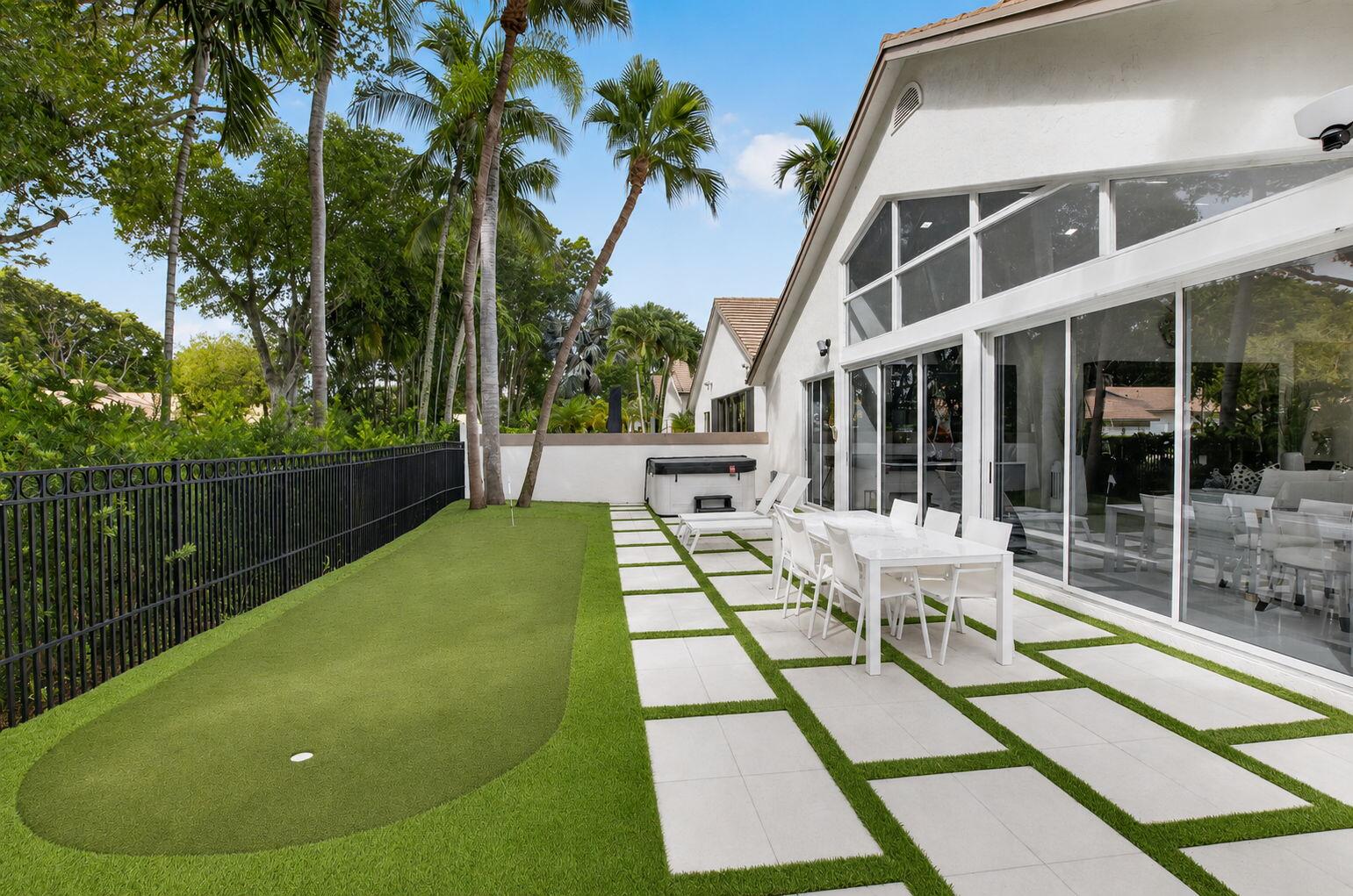 5372 NW 21st, Boca Raton FL 33496