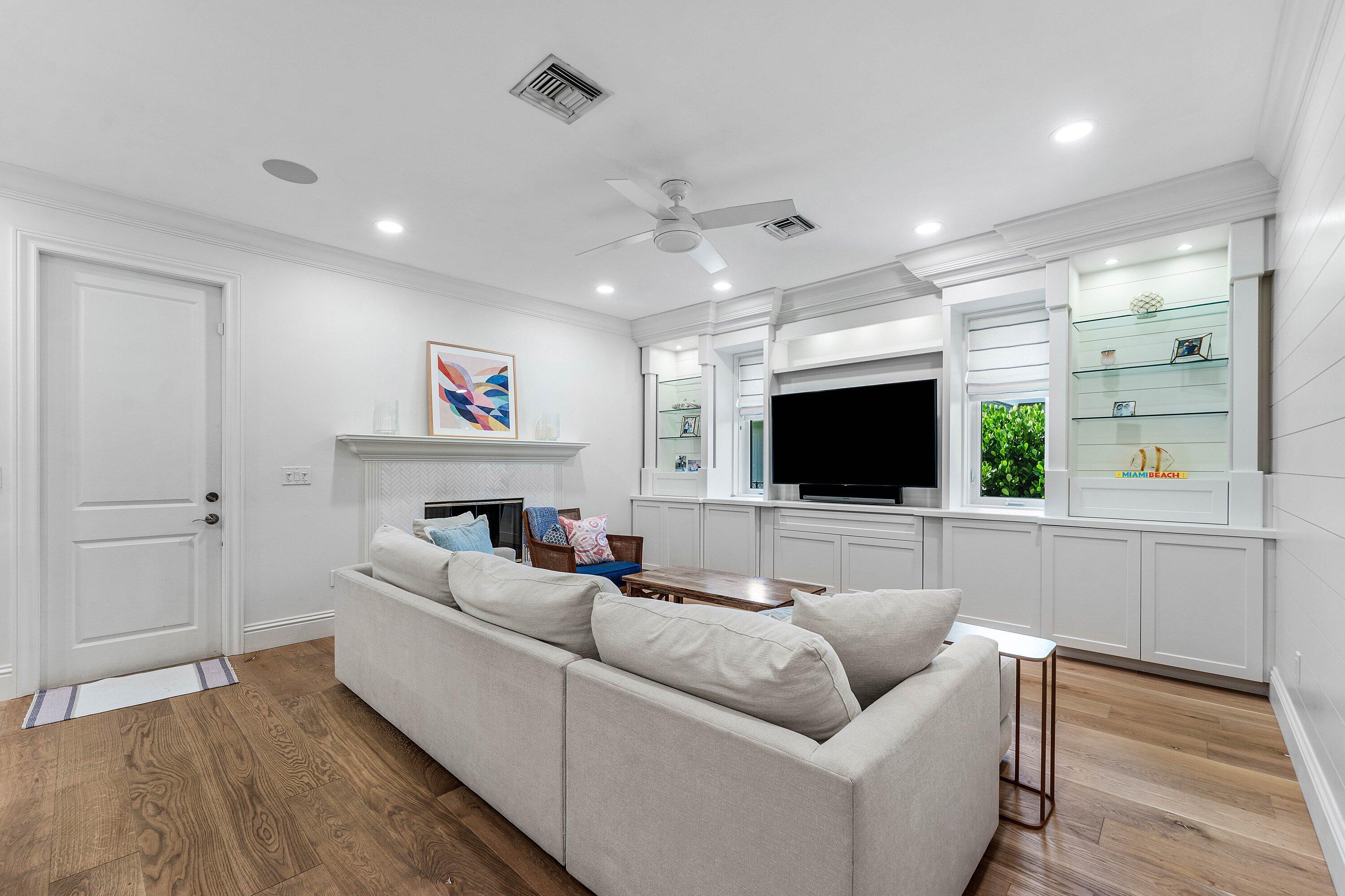 1022 WALNUT, Boca Raton FL 33486