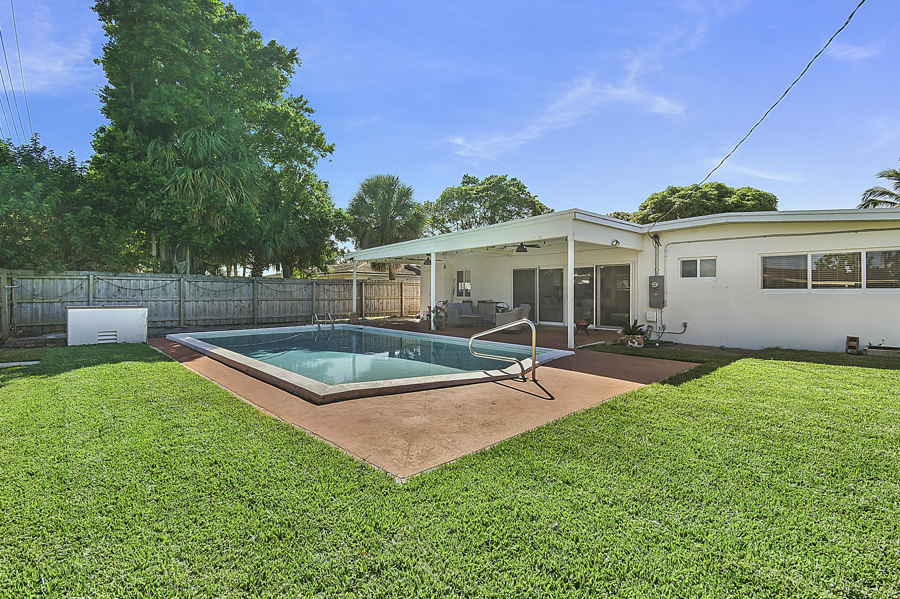 640 W ILEX, Lake Park FL 33403