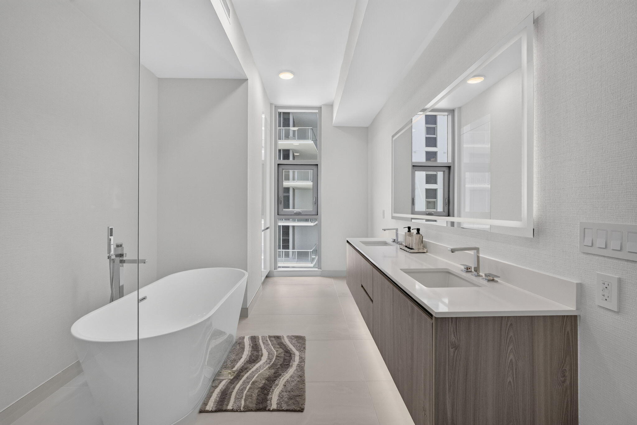 220 Lake Shore #1702, Lake Park FL 33403