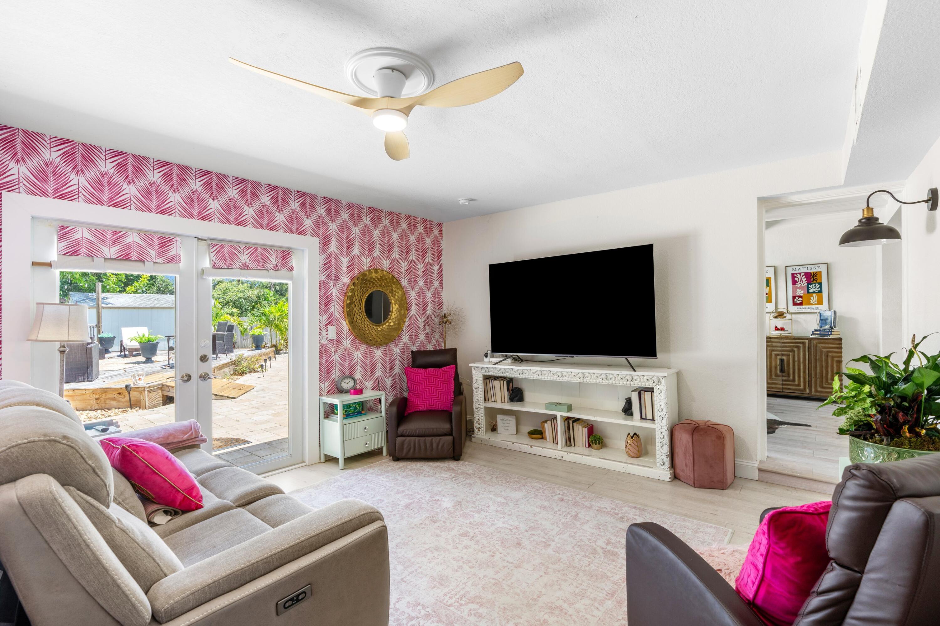 874 NW 2ND, Boca Raton FL 33432