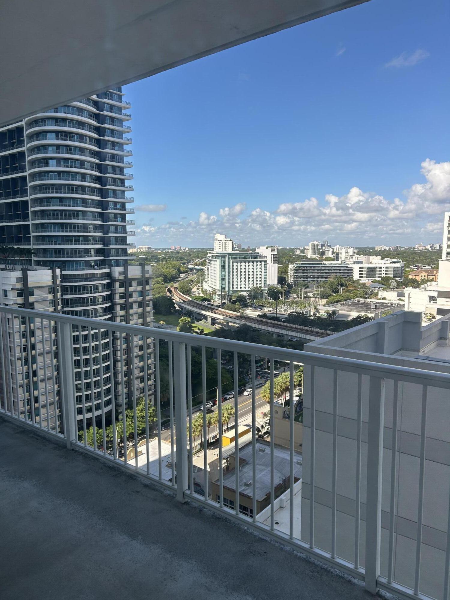 1250 S MIAMI #1613, Miami FL 33130