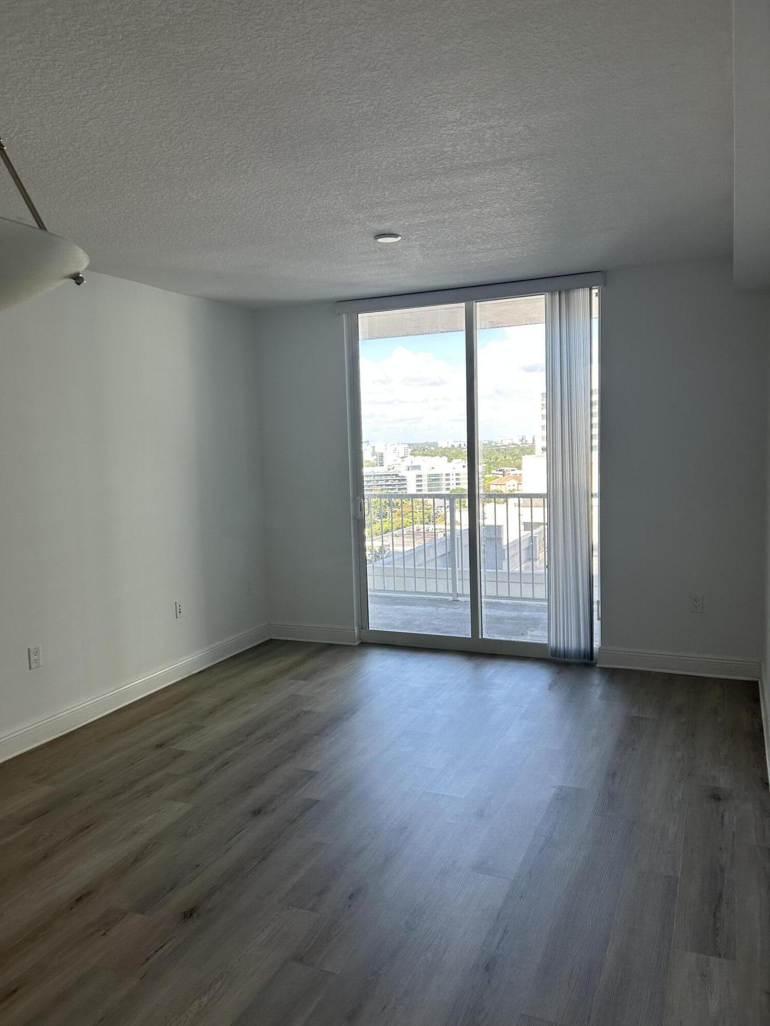 1250 S MIAMI #1613, Miami FL 33130