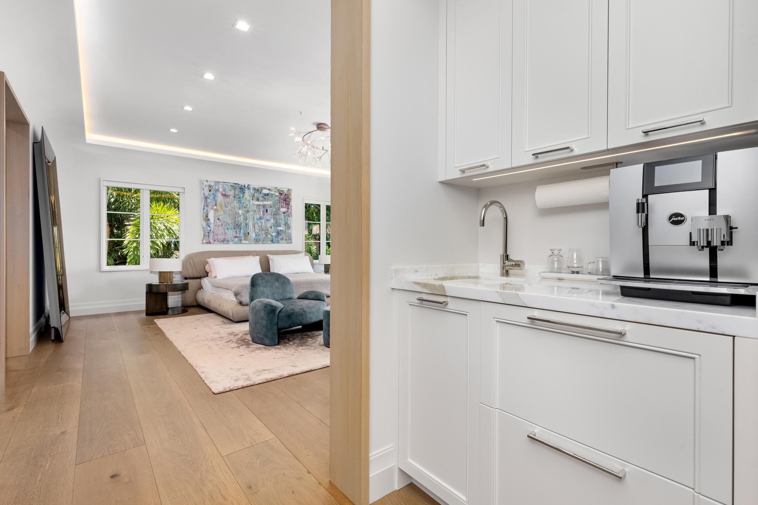 220 Jungle, Palm Beach FL 33480