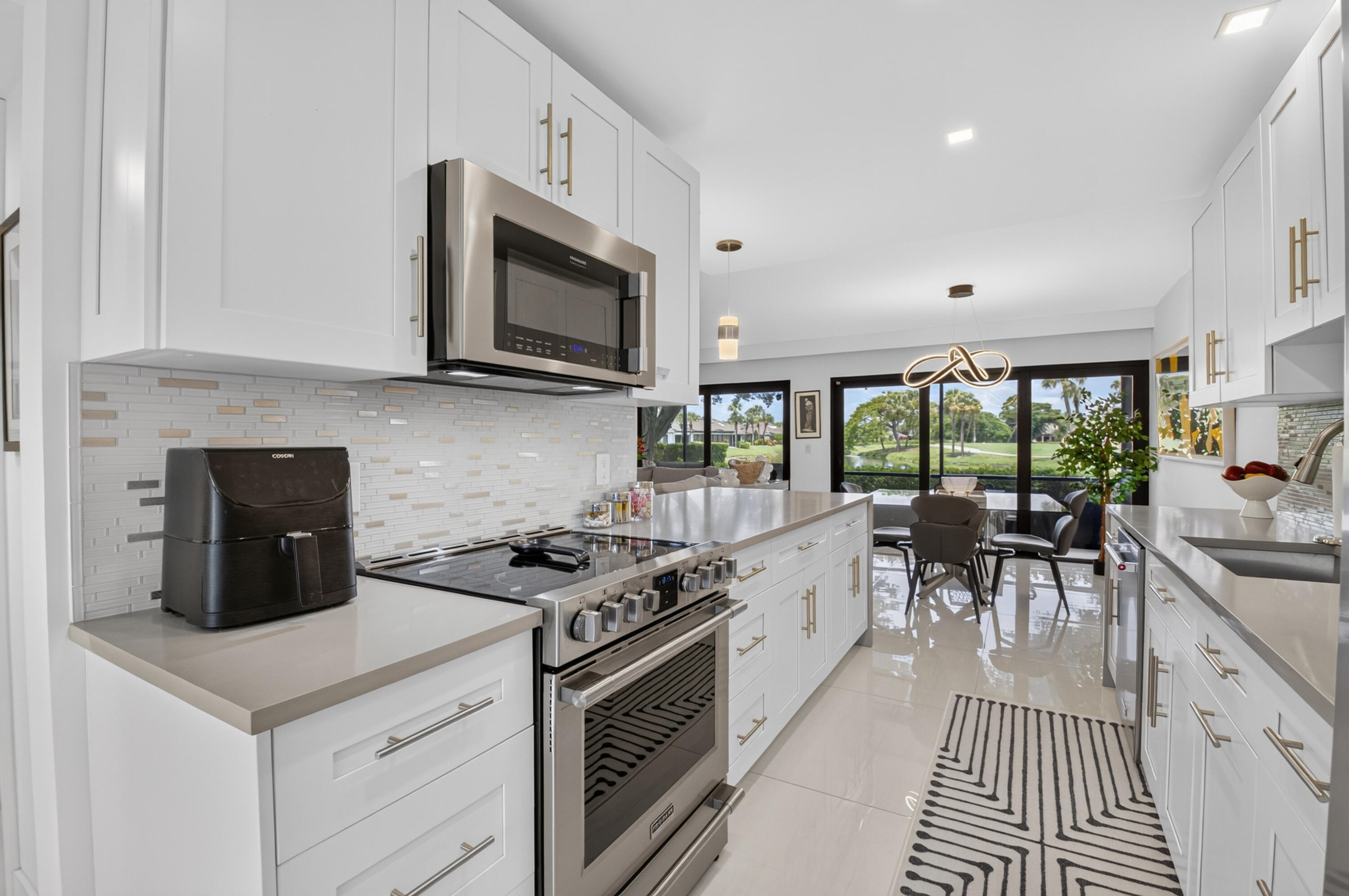 7809 Lakeside #G205, Boca Raton FL 33434