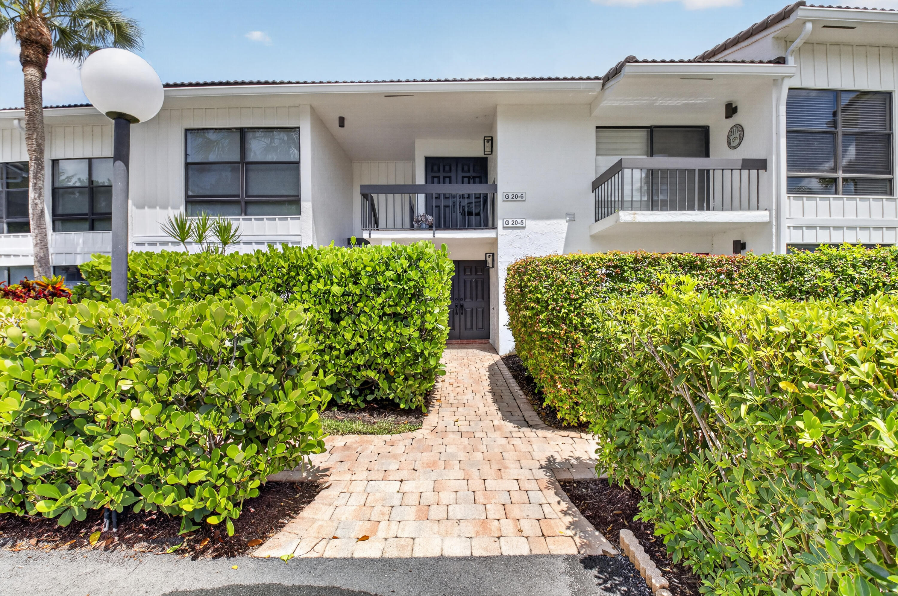 7809 Lakeside #G205, Boca Raton FL 33434