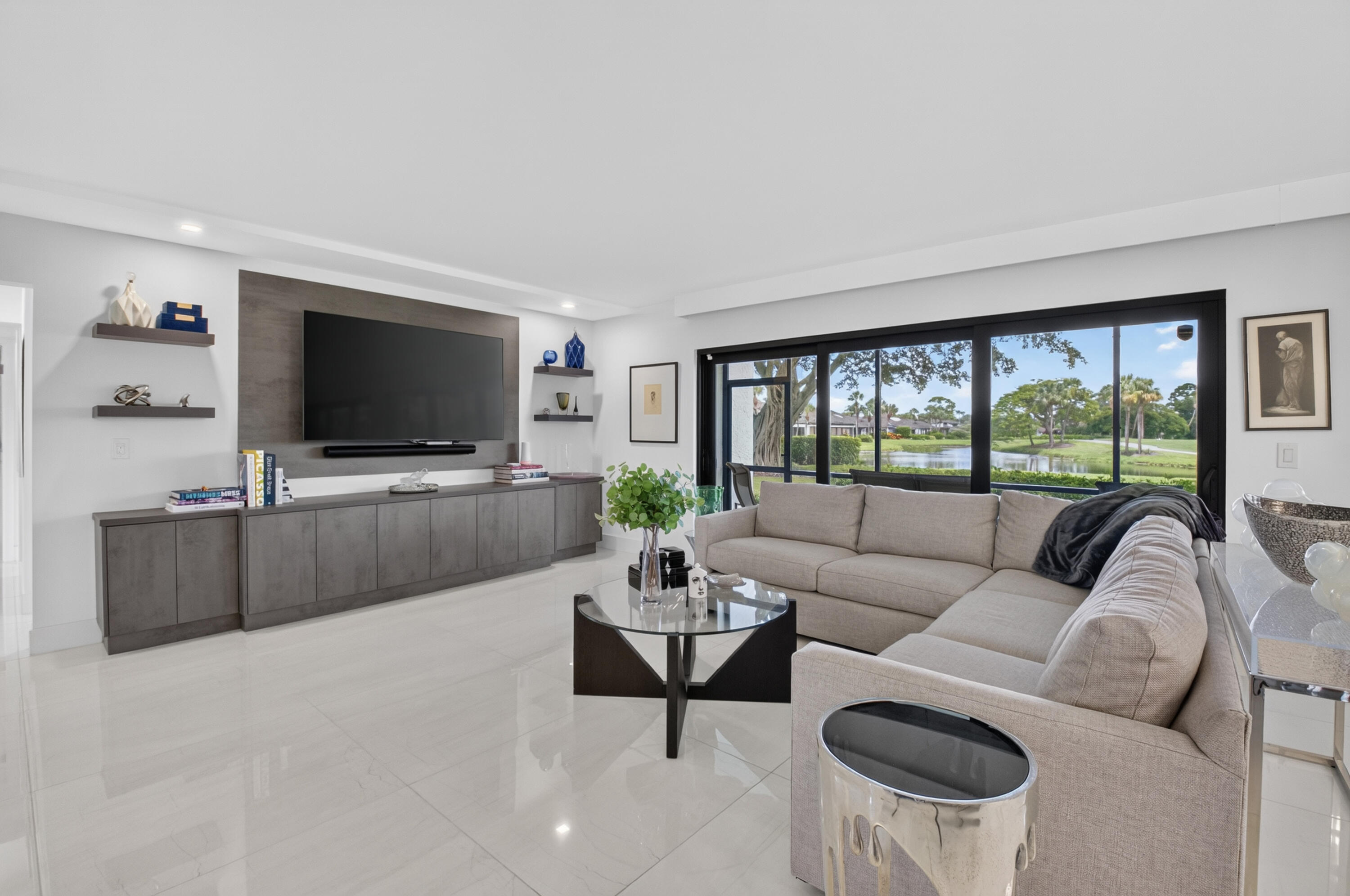 7809 Lakeside #G205, Boca Raton FL 33434