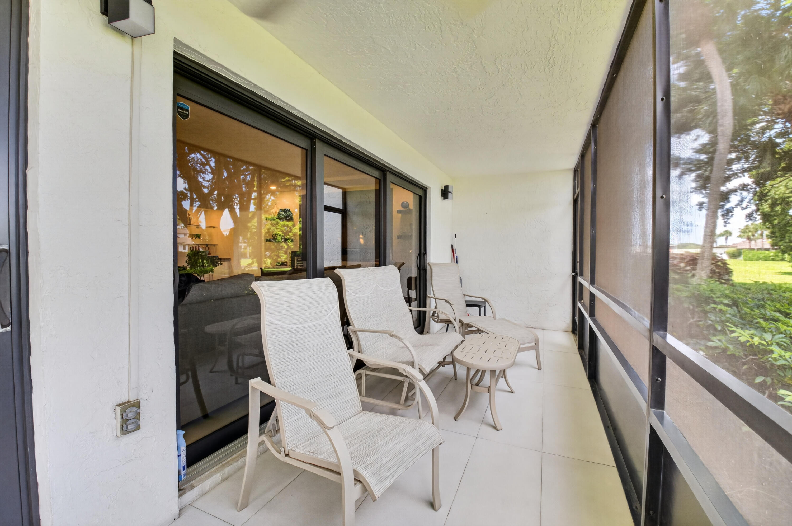 7809 Lakeside #G205, Boca Raton FL 33434