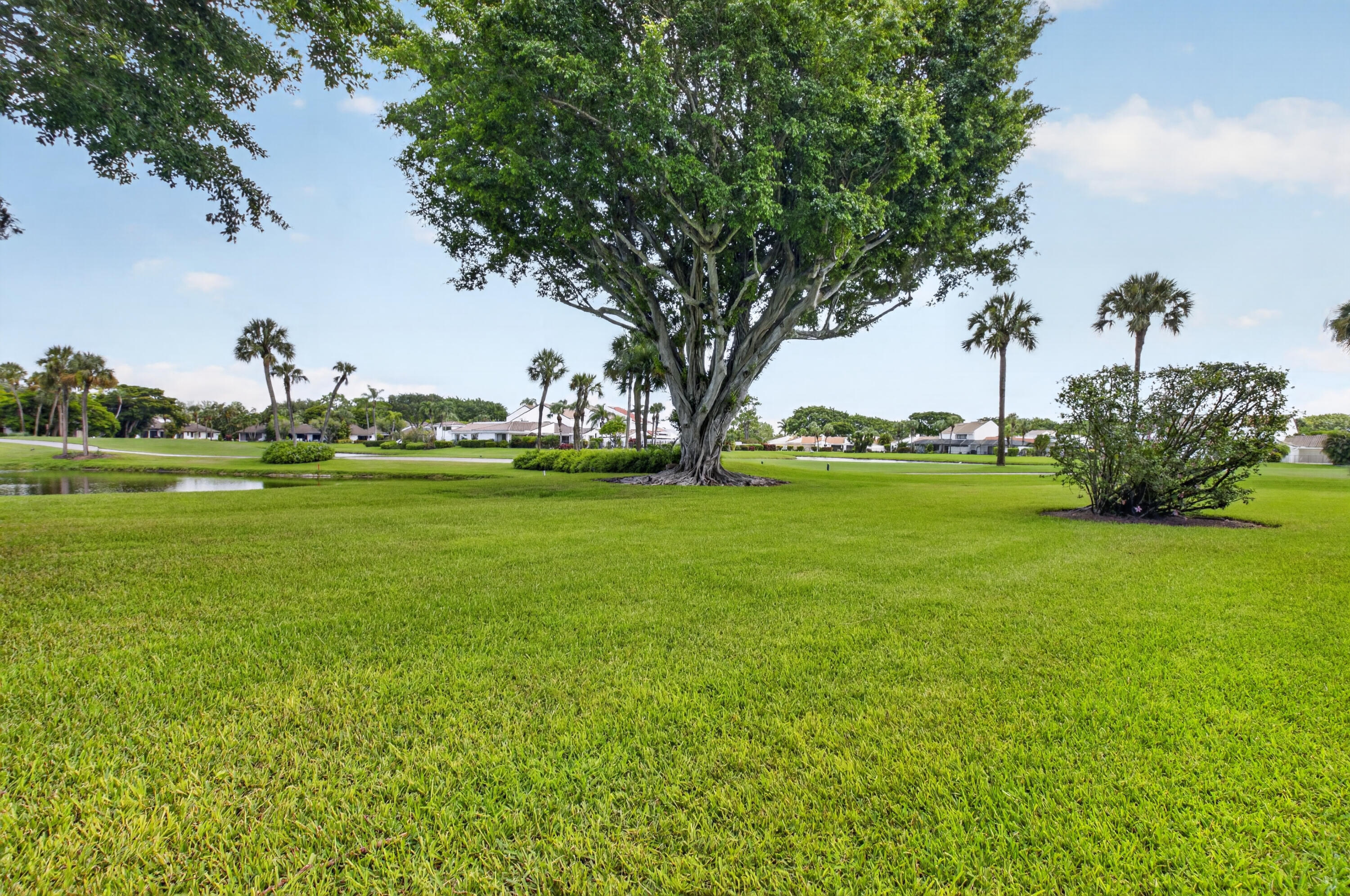 7809 Lakeside #G205, Boca Raton FL 33434
