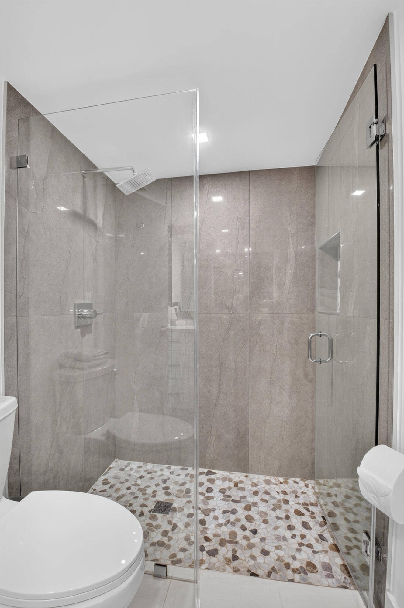 7809 Lakeside #G205, Boca Raton FL 33434
