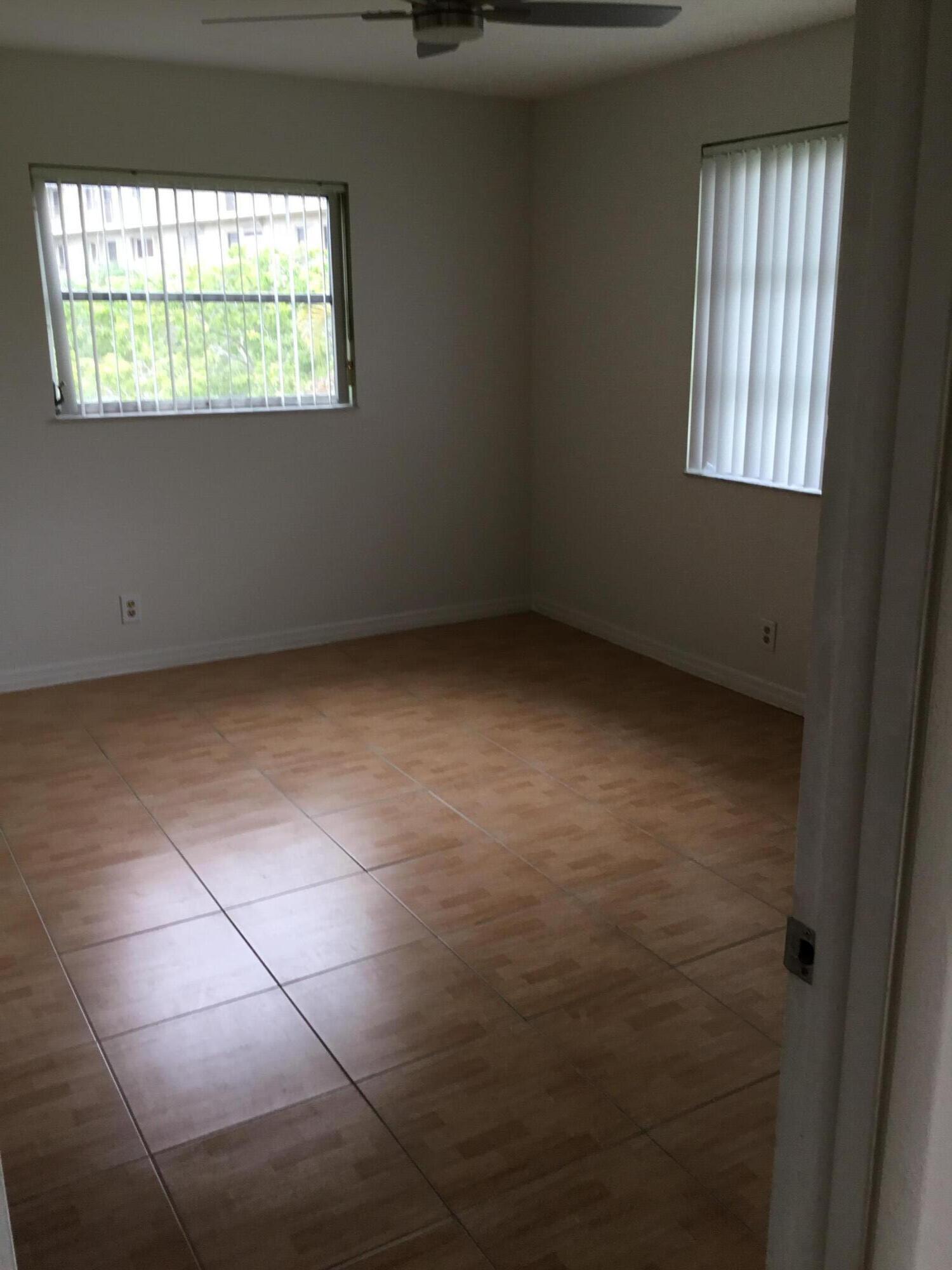 7860 NW 50TH #301, Lauderhill FL 33351