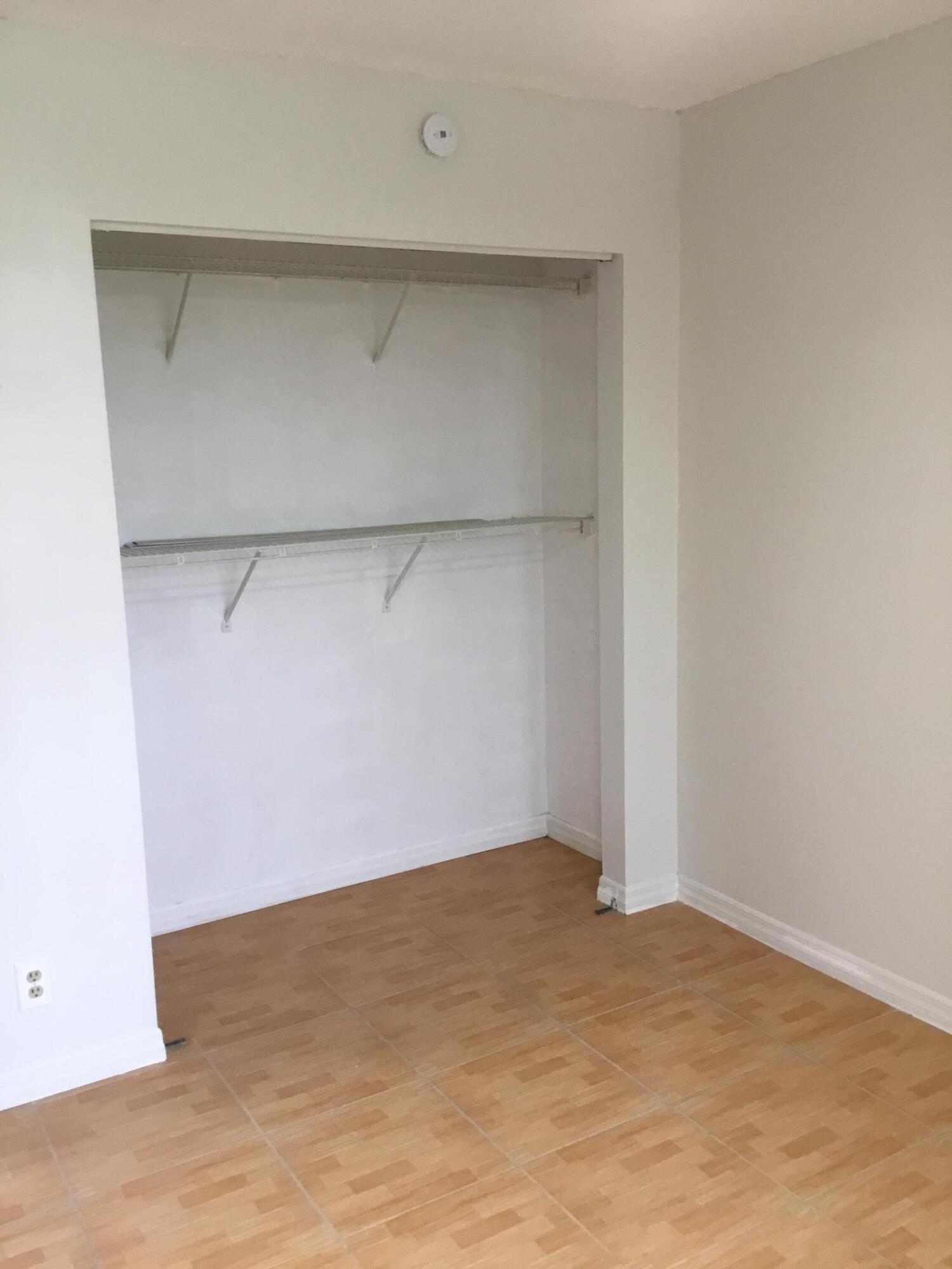 7860 NW 50TH #301, Lauderhill FL 33351