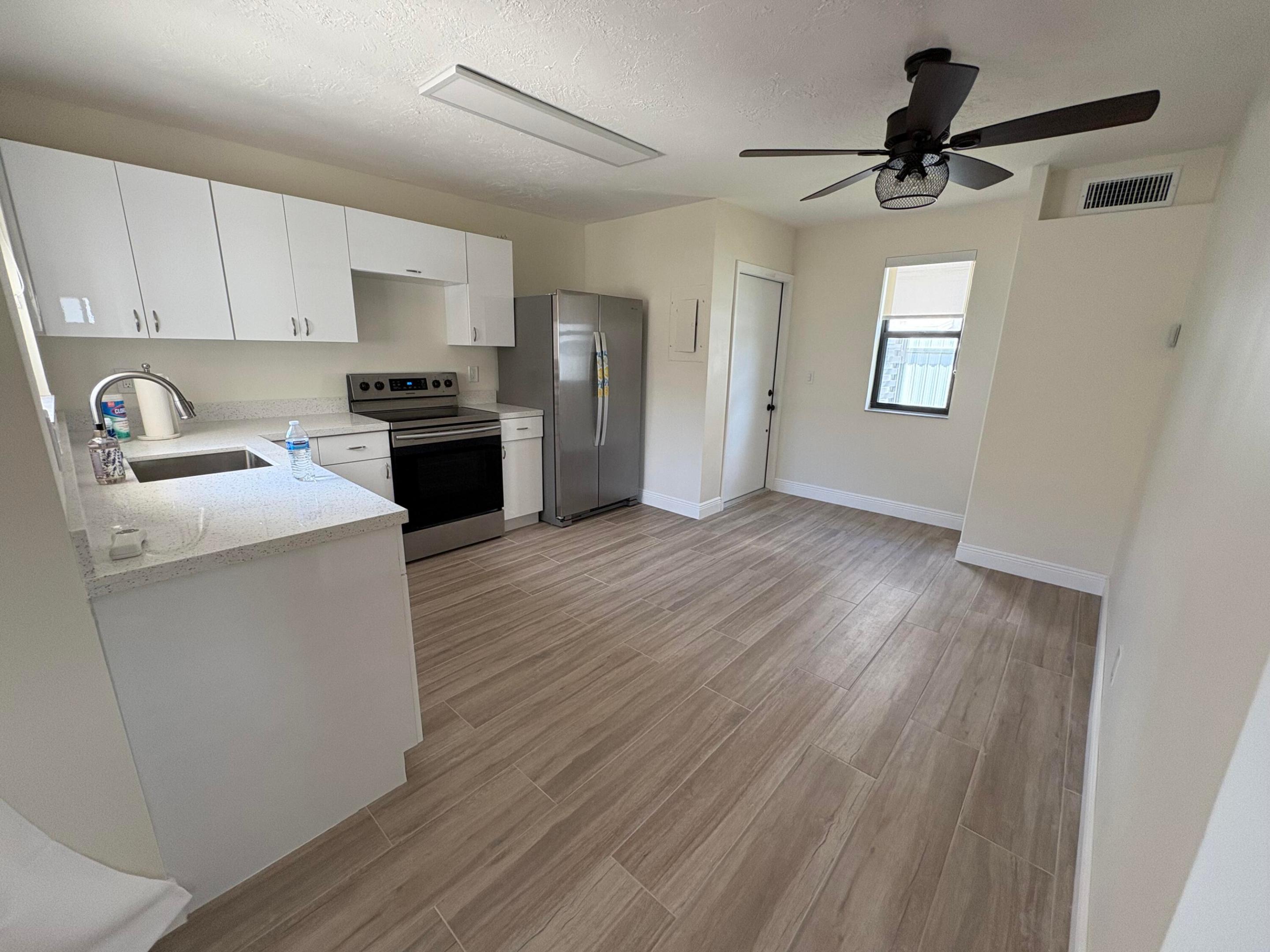 10928 SW 2nd, Miami FL 33174