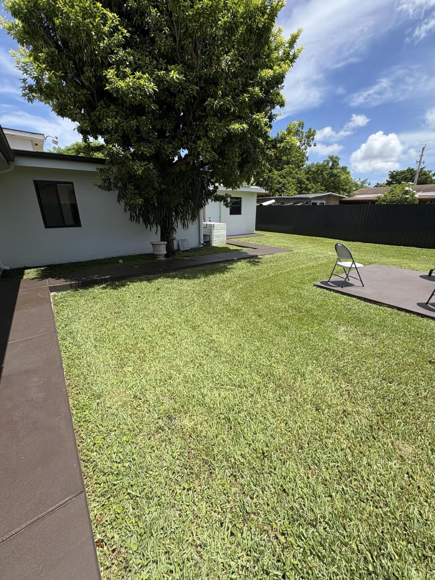 10928 SW 2nd, Miami FL 33174