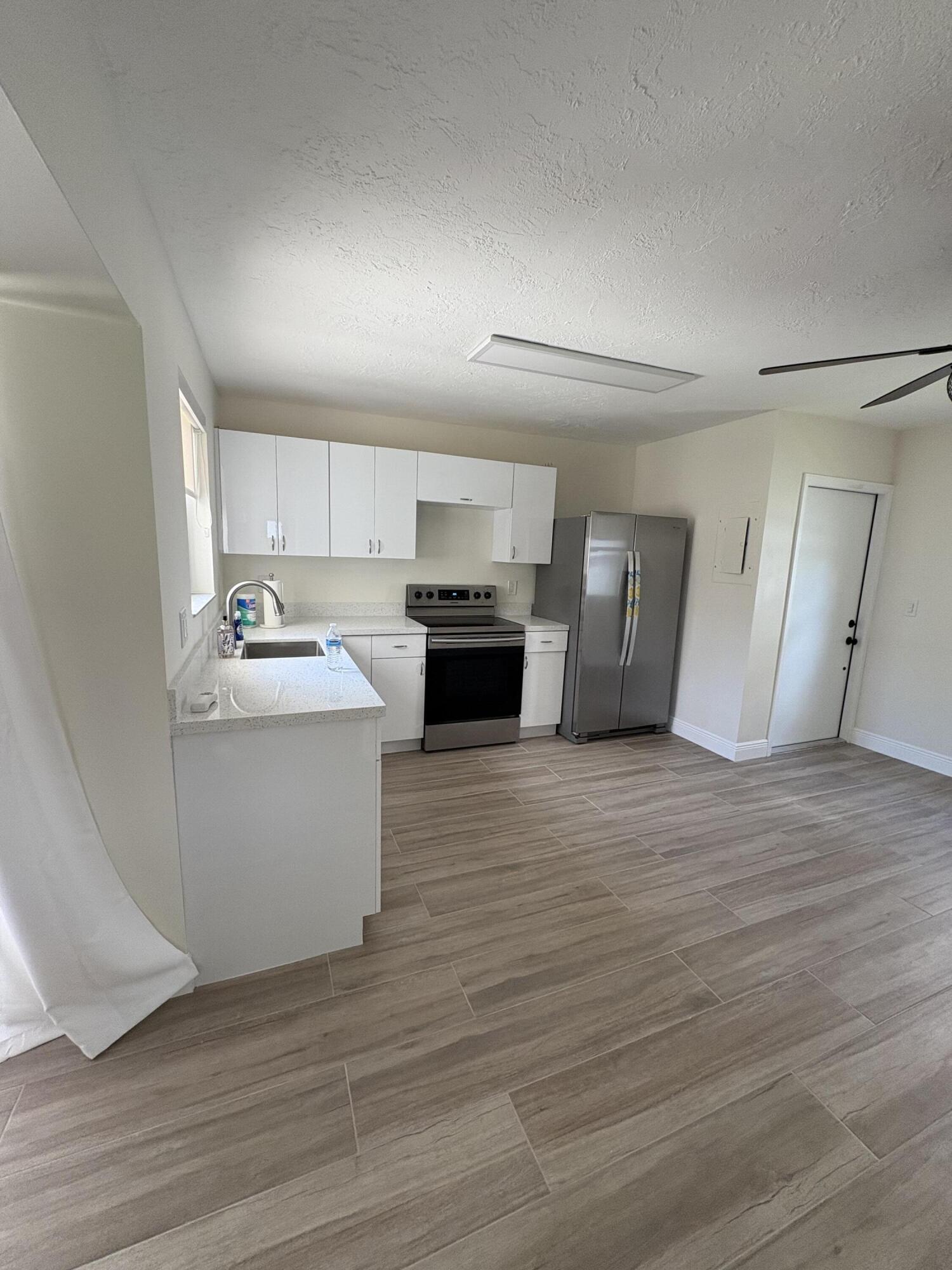 10928 SW 2nd, Miami FL 33174