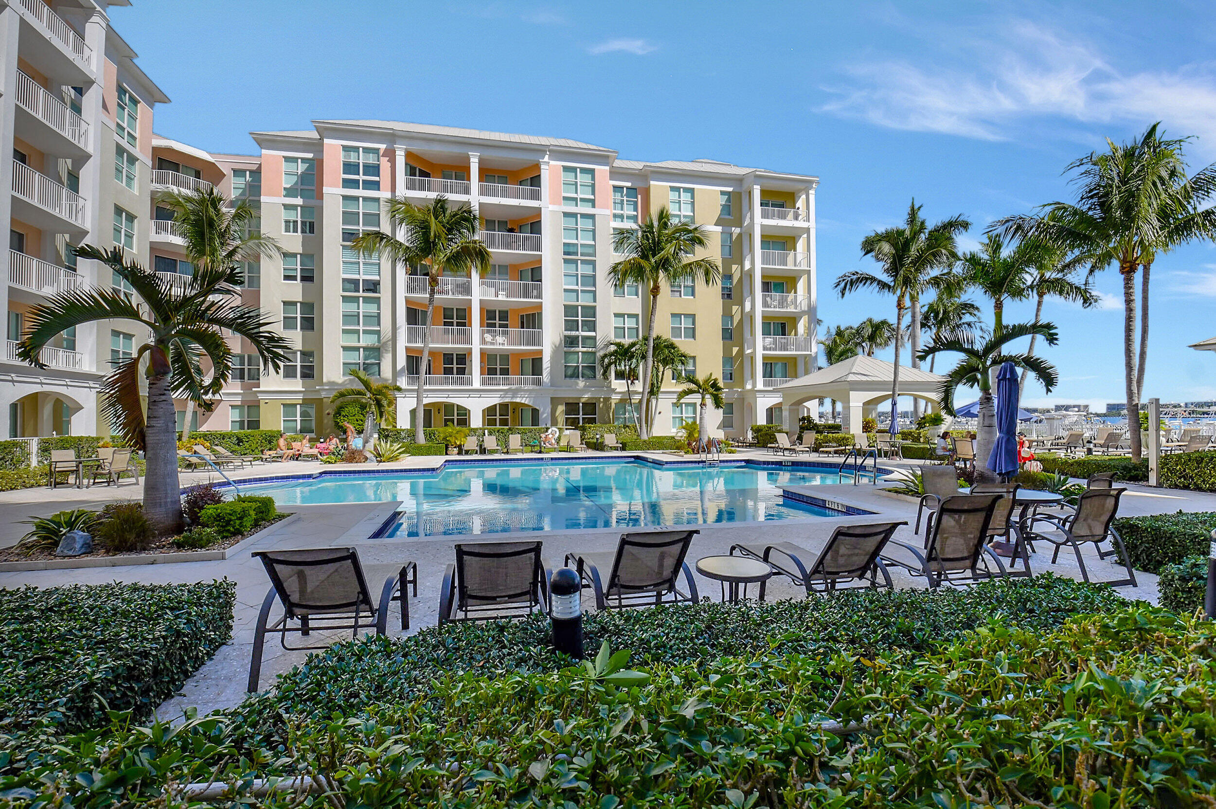 802 W WINDWARD #303, Lantana FL 33462