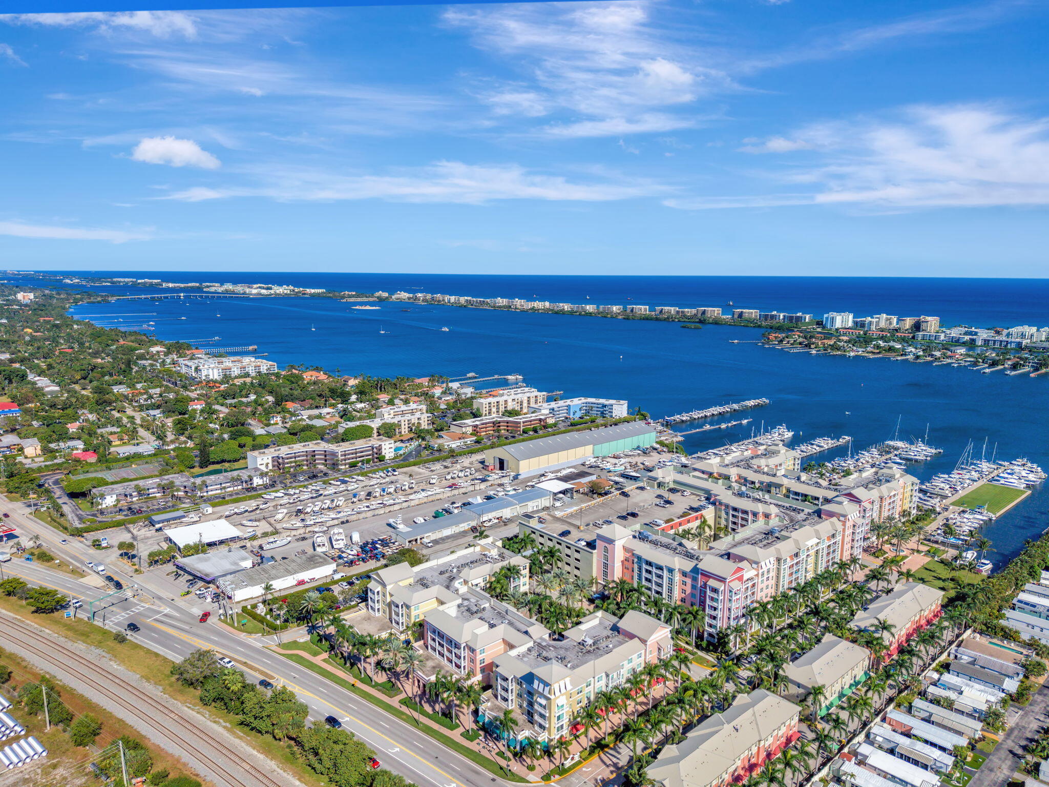 802 W WINDWARD #303, Lantana FL 33462