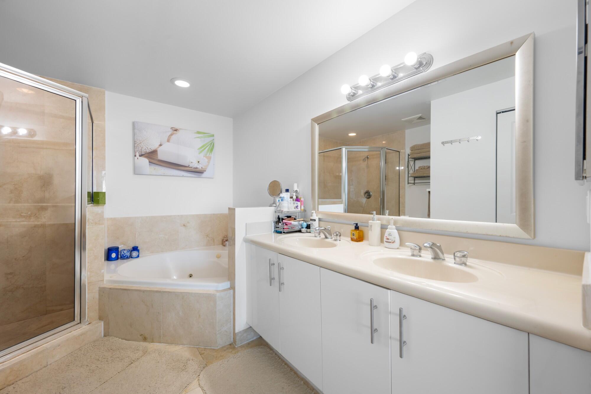 7900 HARBOR ISLAND #1517, North Bay Village FL 33141