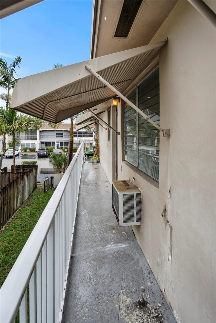 2130 NE 42ND #8, Lighthouse Point FL 33064