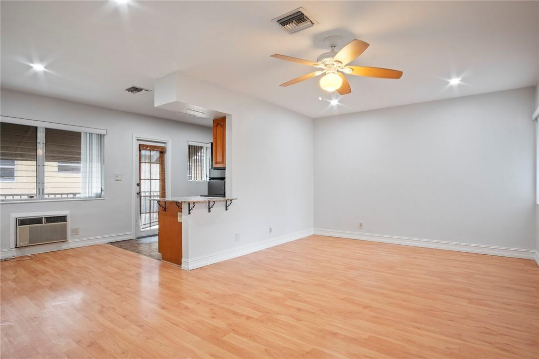 2130 NE 42ND #8, Lighthouse Point FL 33064