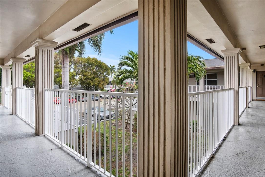 2130 NE 42ND #8, Lighthouse Point FL 33064