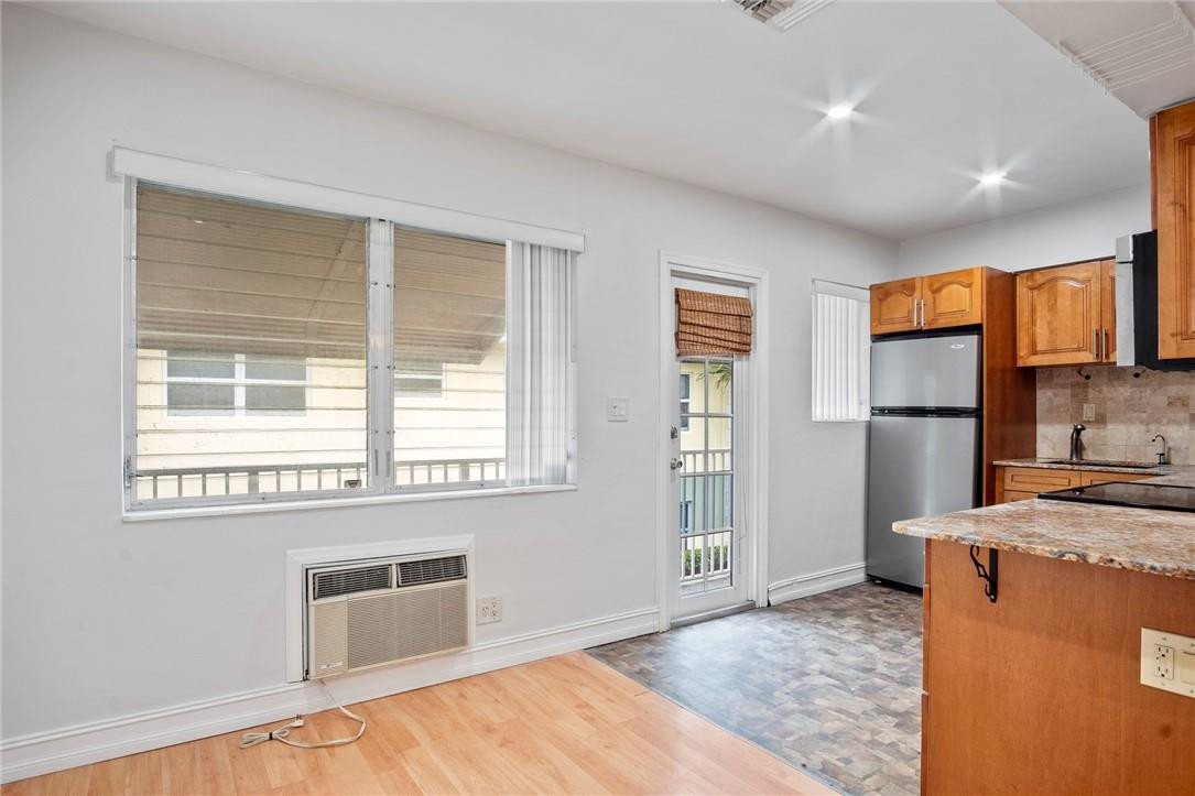 2130 NE 42ND #8, Lighthouse Point FL 33064